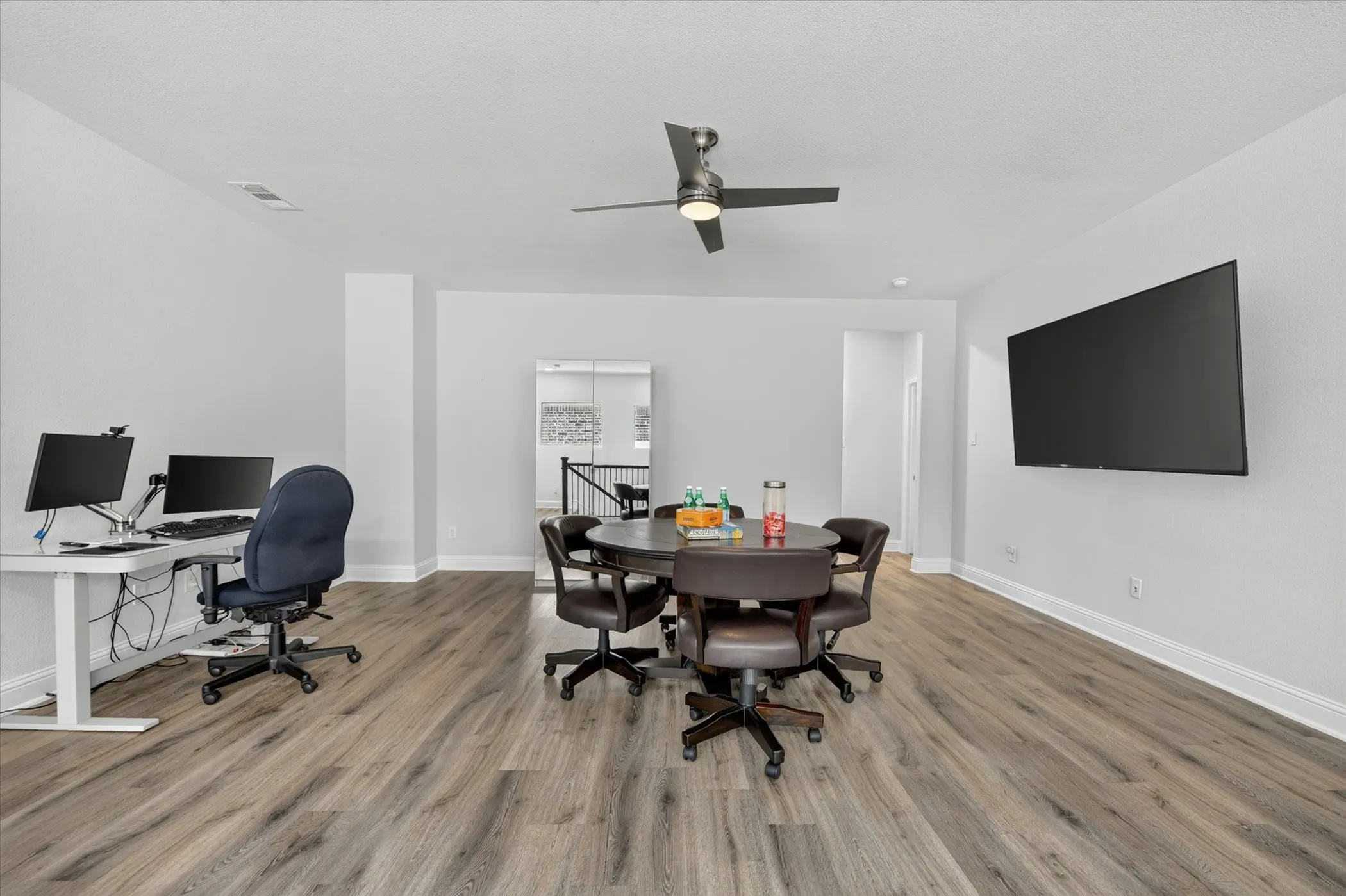 Single Family Residence For Sale in Dallas County , 12728 Royal Oaks Lane, Farmers Branch, Texas 75234, 4 Bedroom, 4 Bathroom, 2 Garage spaces, 3,558 Sqft, built in 2020, mls#21328239, Real Estate Agent in Farmers Branch, Homes For Sale in Dallas county, Homes For Sale in Farmers Branch, Realtor in Farmers Branch Texas, Real Estate Brokerage Independent Realty Texas, Luminita Cordes Realtor