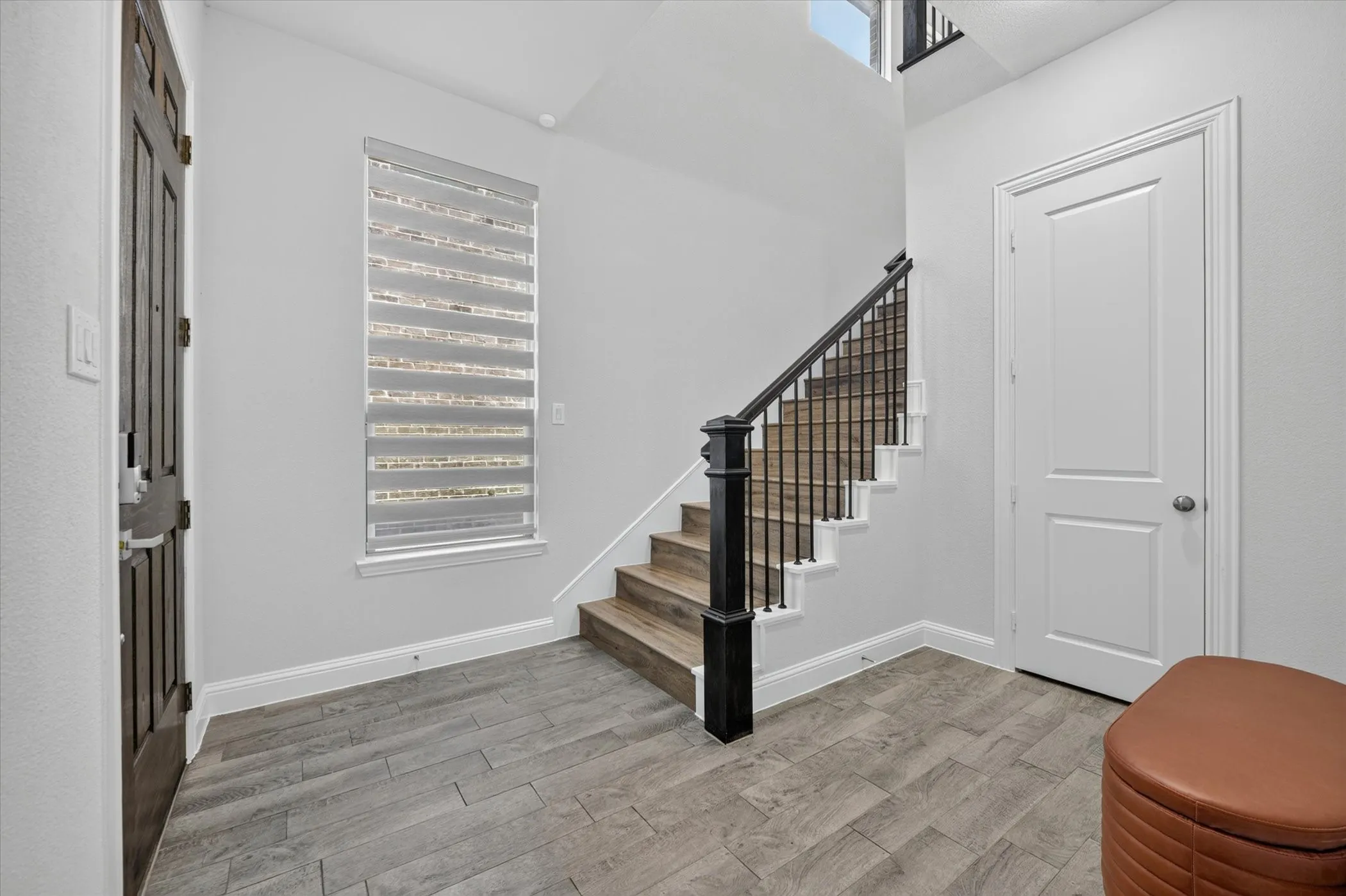 Single Family Residence For Sale in Dallas County , 12728 Royal Oaks Lane, Farmers Branch, Texas 75234, 4 Bedroom, 4 Bathroom, 2 Garage spaces, 3,558 Sqft, built in 2020, mls#21328239, Real Estate Agent in Farmers Branch, Homes For Sale in Dallas county, Homes For Sale in Farmers Branch, Realtor in Farmers Branch Texas, Real Estate Brokerage Independent Realty Texas, Luminita Cordes Realtor