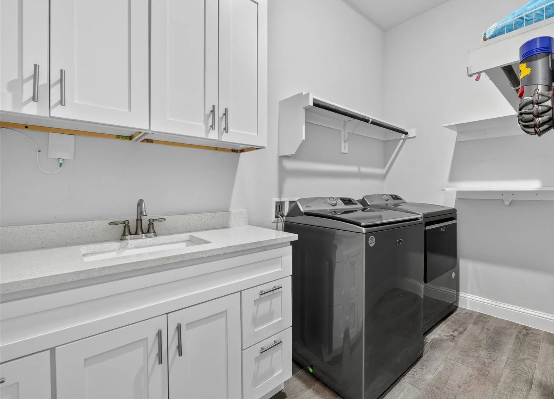 Single Family Residence For Sale in Dallas County , 12728 Royal Oaks Lane, Farmers Branch, Texas 75234, 4 Bedroom, 4 Bathroom, 2 Garage spaces, 3,558 Sqft, built in 2020, mls#21328239, Real Estate Agent in Farmers Branch, Homes For Sale in Dallas county, Homes For Sale in Farmers Branch, Realtor in Farmers Branch Texas, Real Estate Brokerage Independent Realty Texas, Luminita Cordes Realtor