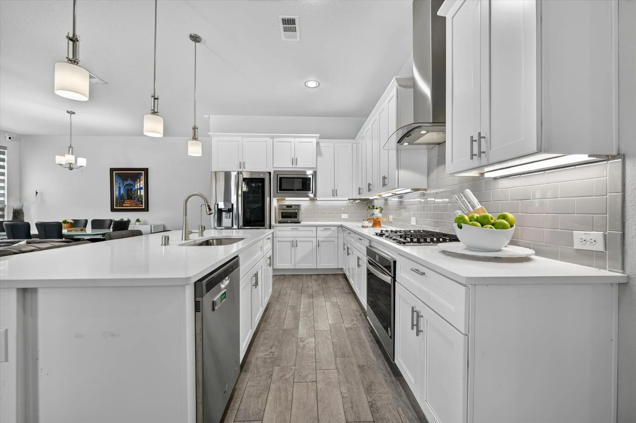 Single Family Residence For Sale in Dallas County , 12728 Royal Oaks Lane, Farmers Branch, Texas 75234, 4 Bedroom, 4 Bathroom, 2 Garage spaces, 3,558 Sqft, built in 2020, mls#21328239, Real Estate Agent in Farmers Branch, Homes For Sale in Dallas county, Homes For Sale in Farmers Branch, Realtor in Farmers Branch Texas, Real Estate Brokerage Independent Realty Texas, Luminita Cordes Realtor