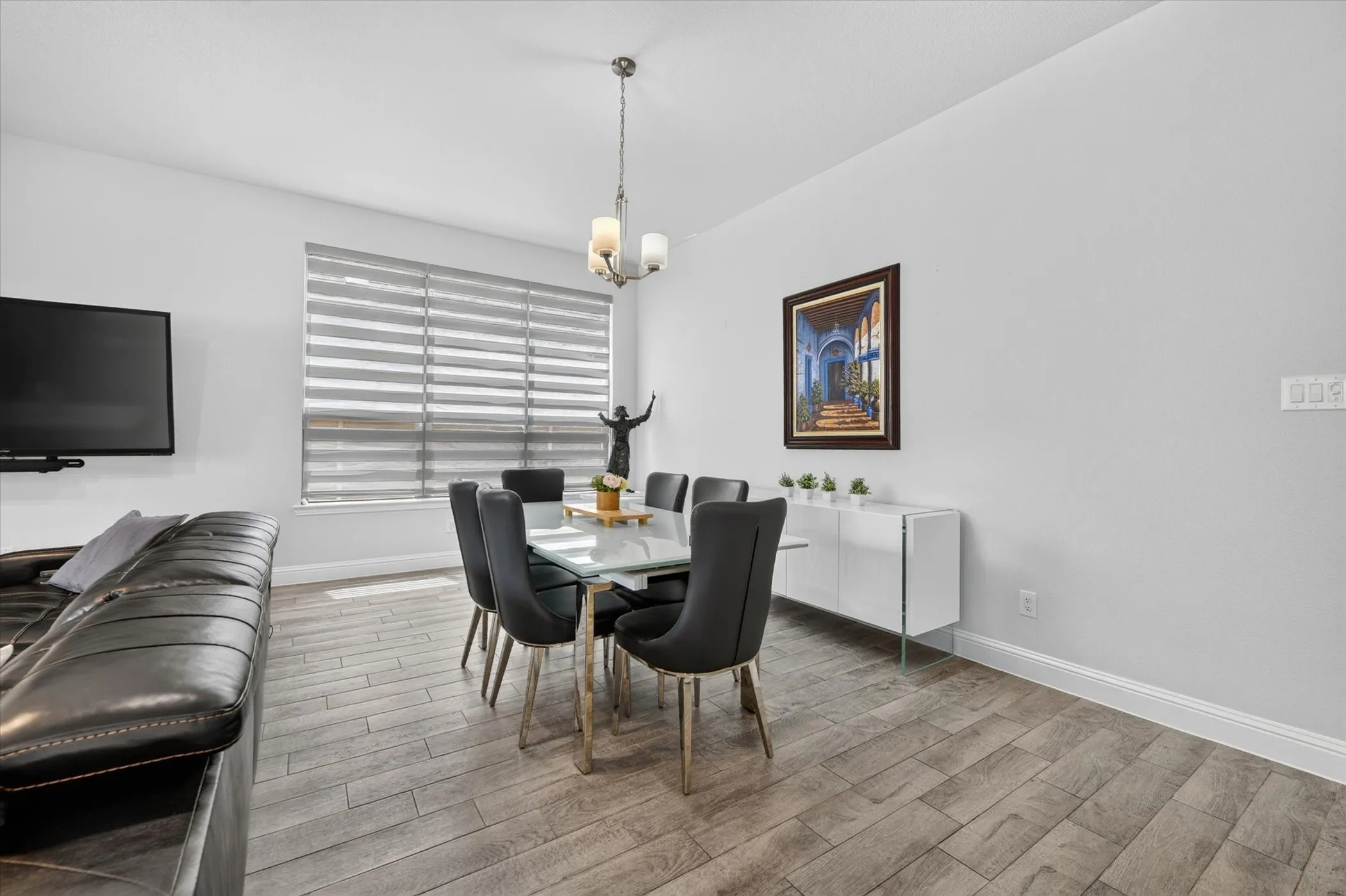 Single Family Residence For Sale in Dallas County , 12728 Royal Oaks Lane, Farmers Branch, Texas 75234, 4 Bedroom, 4 Bathroom, 2 Garage spaces, 3,558 Sqft, built in 2020, mls#21328239, Real Estate Agent in Farmers Branch, Homes For Sale in Dallas county, Homes For Sale in Farmers Branch, Realtor in Farmers Branch Texas, Real Estate Brokerage Independent Realty Texas, Luminita Cordes Realtor