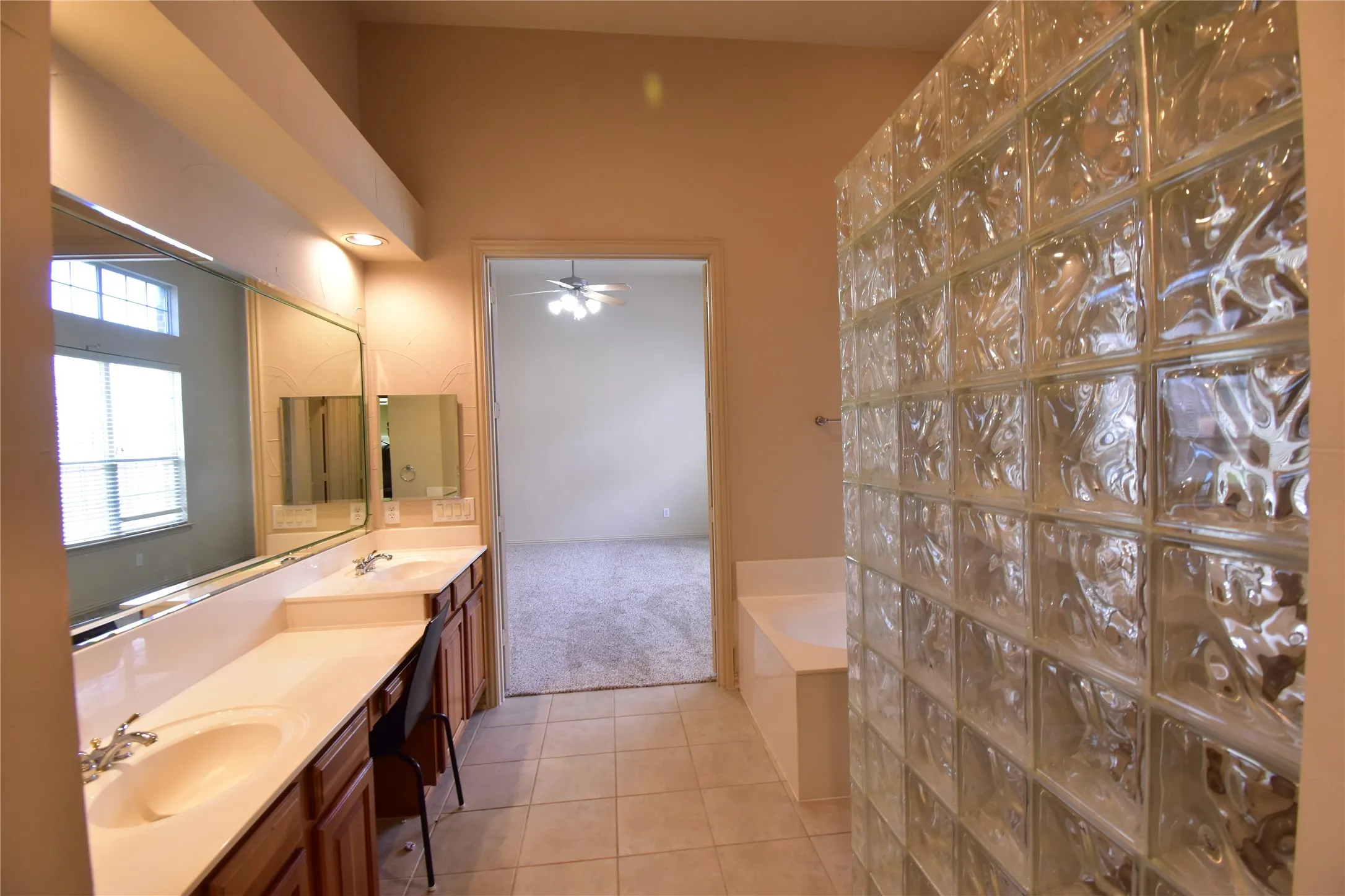 Single Family Residence For Rent in Collin County , 14857 Holly Leaf Drive, Frisco, Texas 75035, 4 Bedroom, 4 Bathroom, 2 Garage spaces, 4,157 Sqft, built in 2004, mls#21329146, Real Estate Agent in Frisco, Homes For Rent in Collin county, Homes For Rent in Frisco, Realtor in Frisco Texas, Real Estate Brokerage Independent Realty Texas, Luminita Cordes Realtor