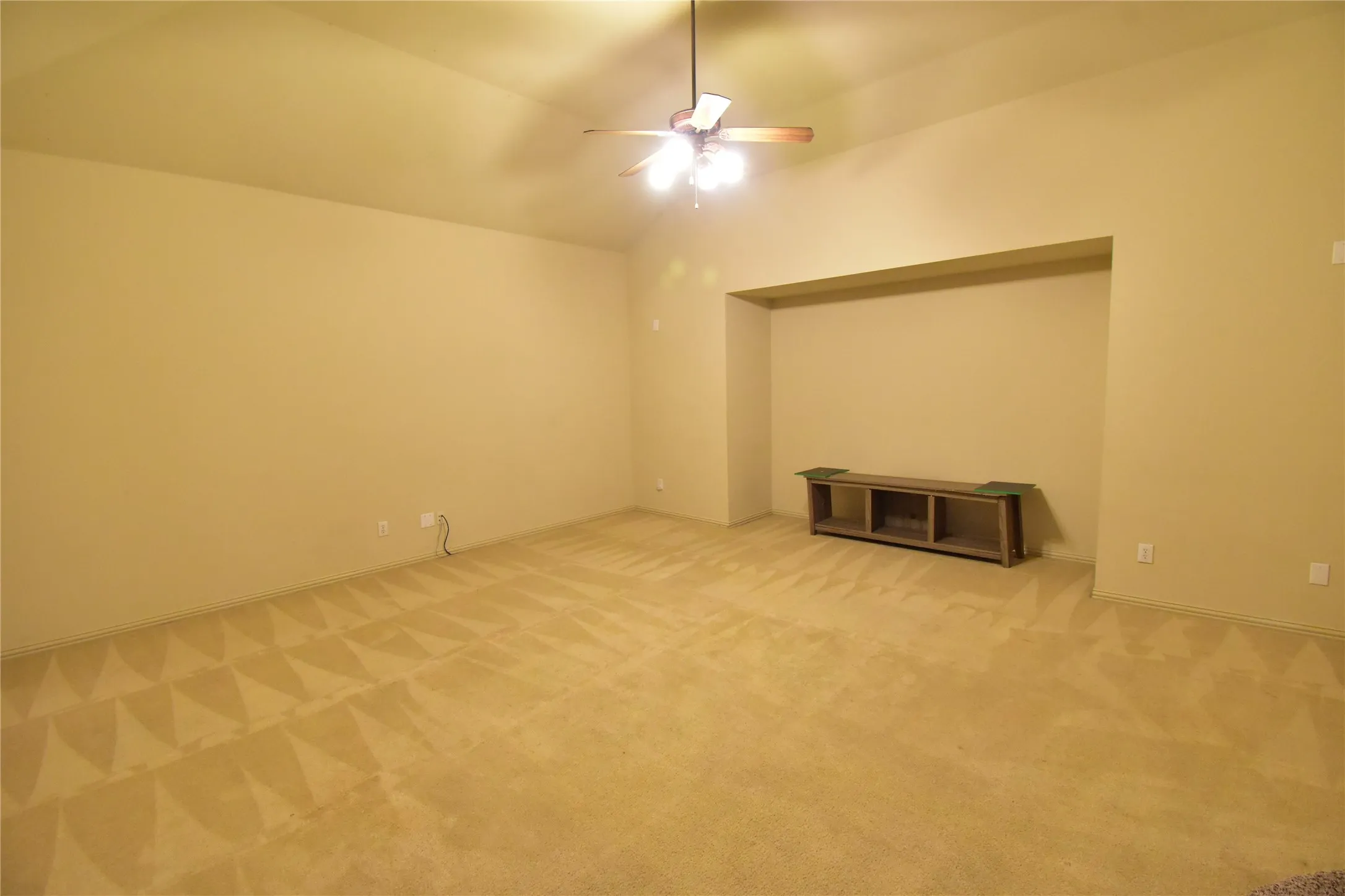 Single Family Residence For Rent in Collin County , 14857 Holly Leaf Drive, Frisco, Texas 75035, 4 Bedroom, 4 Bathroom, 2 Garage spaces, 4,157 Sqft, built in 2004, mls#21329146, Real Estate Agent in Frisco, Homes For Rent in Collin county, Homes For Rent in Frisco, Realtor in Frisco Texas, Real Estate Brokerage Independent Realty Texas, Luminita Cordes Realtor