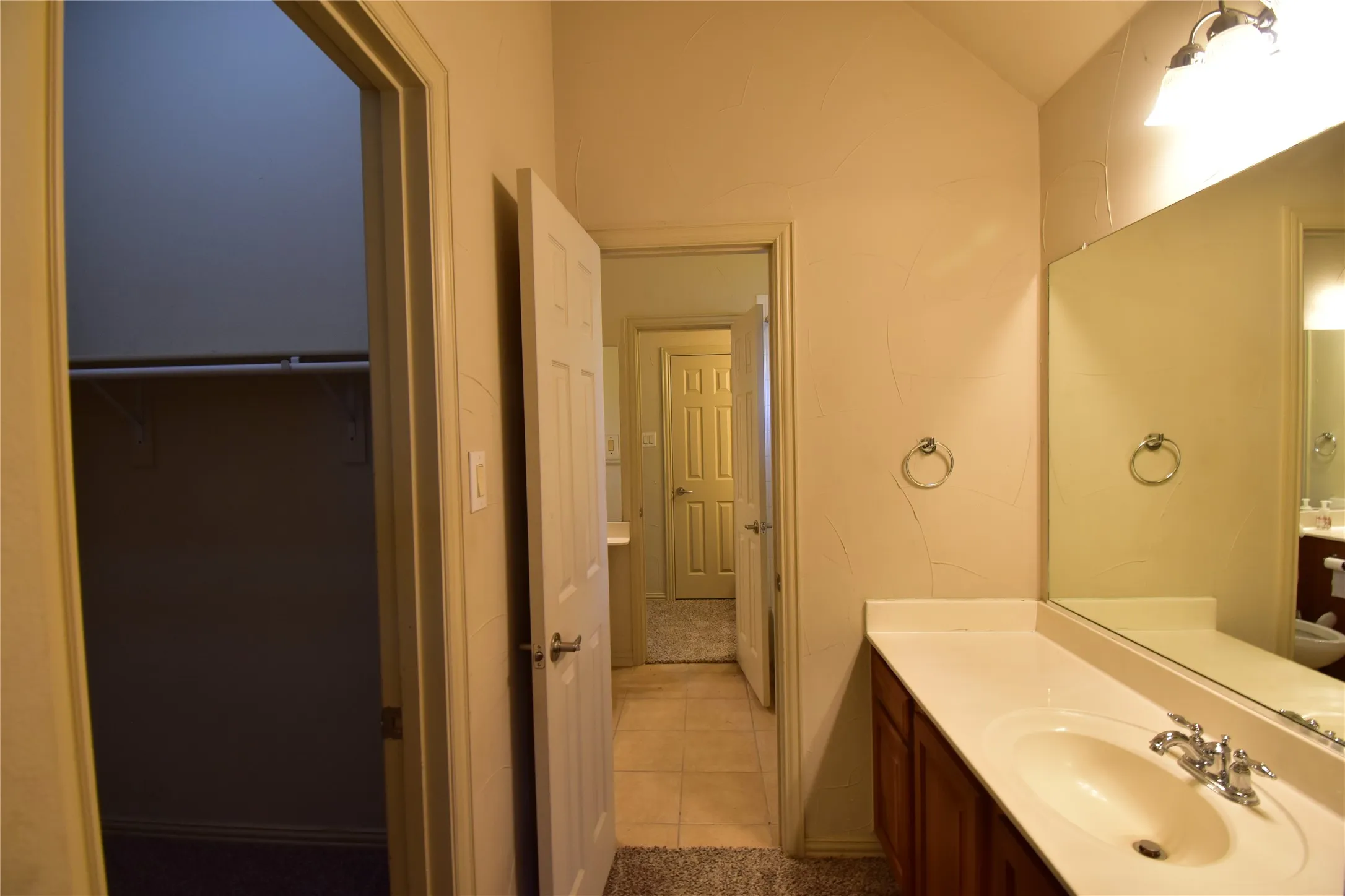 Single Family Residence For Rent in Collin County , 14857 Holly Leaf Drive, Frisco, Texas 75035, 4 Bedroom, 4 Bathroom, 2 Garage spaces, 4,157 Sqft, built in 2004, mls#21329146, Real Estate Agent in Frisco, Homes For Rent in Collin county, Homes For Rent in Frisco, Realtor in Frisco Texas, Real Estate Brokerage Independent Realty Texas, Luminita Cordes Realtor