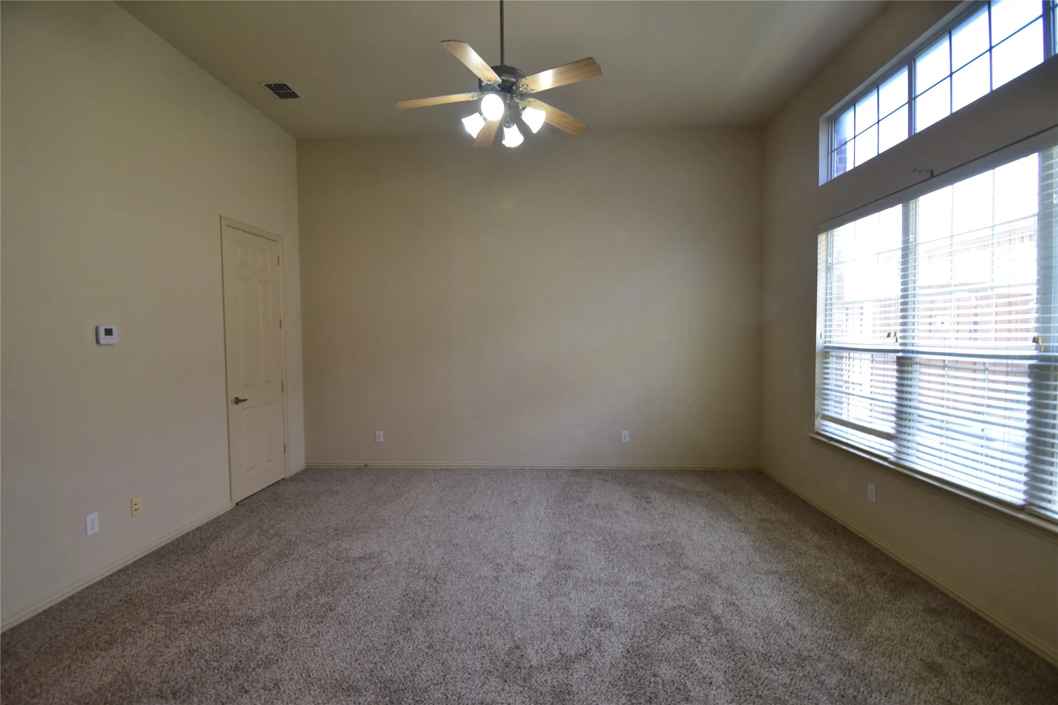 Single Family Residence For Rent in Collin County , 14857 Holly Leaf Drive, Frisco, Texas 75035, 4 Bedroom, 4 Bathroom, 2 Garage spaces, 4,157 Sqft, built in 2004, mls#21329146, Real Estate Agent in Frisco, Homes For Rent in Collin county, Homes For Rent in Frisco, Realtor in Frisco Texas, Real Estate Brokerage Independent Realty Texas, Luminita Cordes Realtor