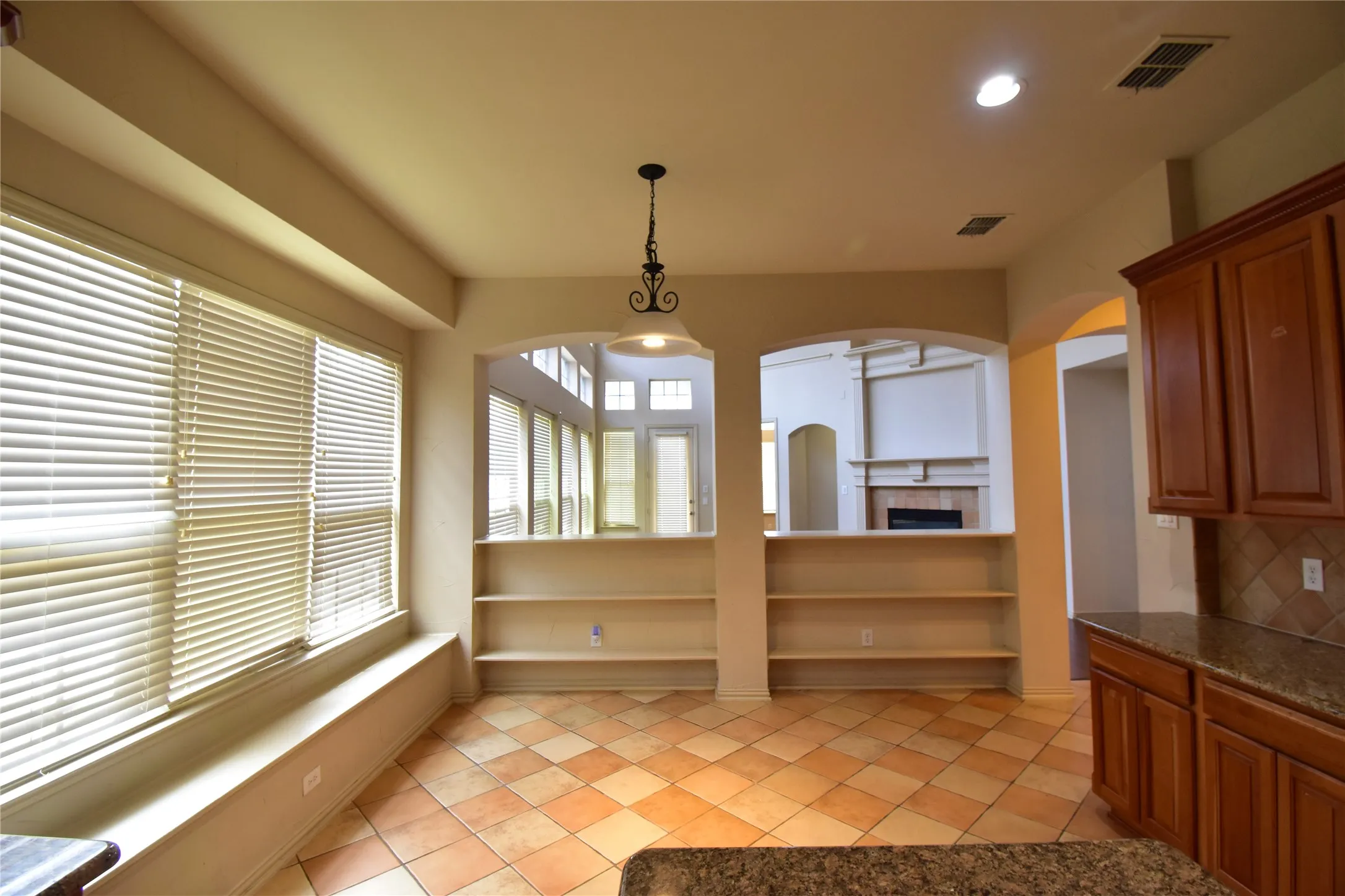 Single Family Residence For Rent in Collin County , 14857 Holly Leaf Drive, Frisco, Texas 75035, 4 Bedroom, 4 Bathroom, 2 Garage spaces, 4,157 Sqft, built in 2004, mls#21329146, Real Estate Agent in Frisco, Homes For Rent in Collin county, Homes For Rent in Frisco, Realtor in Frisco Texas, Real Estate Brokerage Independent Realty Texas, Luminita Cordes Realtor