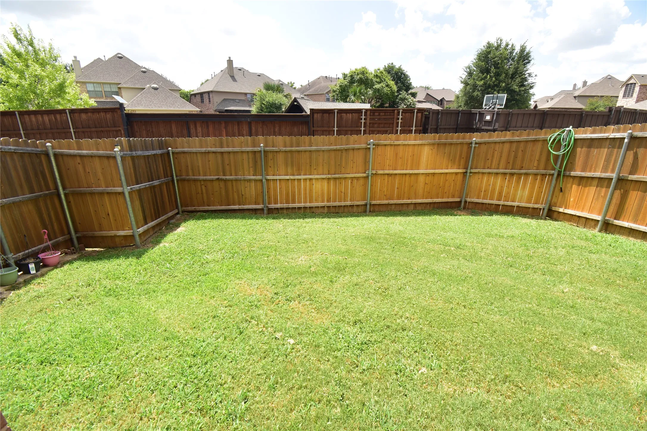 Single Family Residence For Rent in Collin County , 14857 Holly Leaf Drive, Frisco, Texas 75035, 4 Bedroom, 4 Bathroom, 2 Garage spaces, 4,157 Sqft, built in 2004, mls#21329146, Real Estate Agent in Frisco, Homes For Rent in Collin county, Homes For Rent in Frisco, Realtor in Frisco Texas, Real Estate Brokerage Independent Realty Texas, Luminita Cordes Realtor