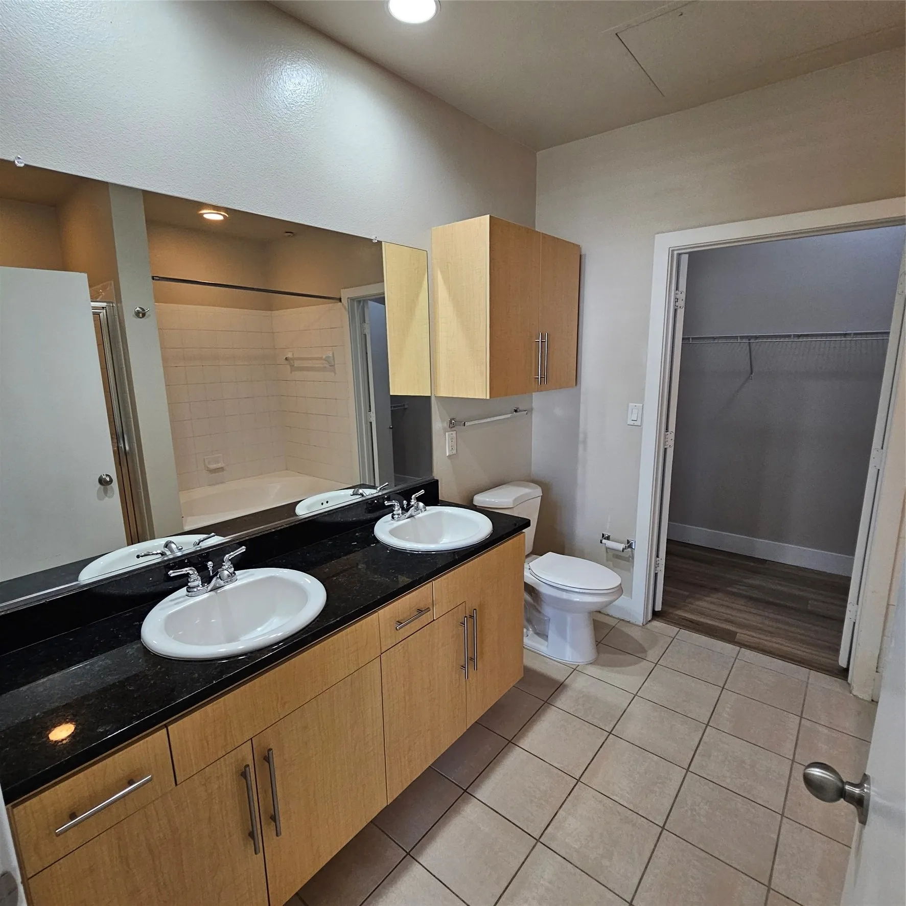 Condominium For Rent in Dallas County , 4605 Cedar Springs Road 337, Dallas, Texas 75219, 2 Bedroom, 2 Bathroom, Garage spaces, 1,134 Sqft, built in 2005, mls#21329148, Real Estate Agent in Dallas, Homes For Rent in Dallas county, Homes For Rent in Dallas, Realtor in Dallas Texas, Real Estate Brokerage Independent Realty Texas, Luminita Cordes Realtor