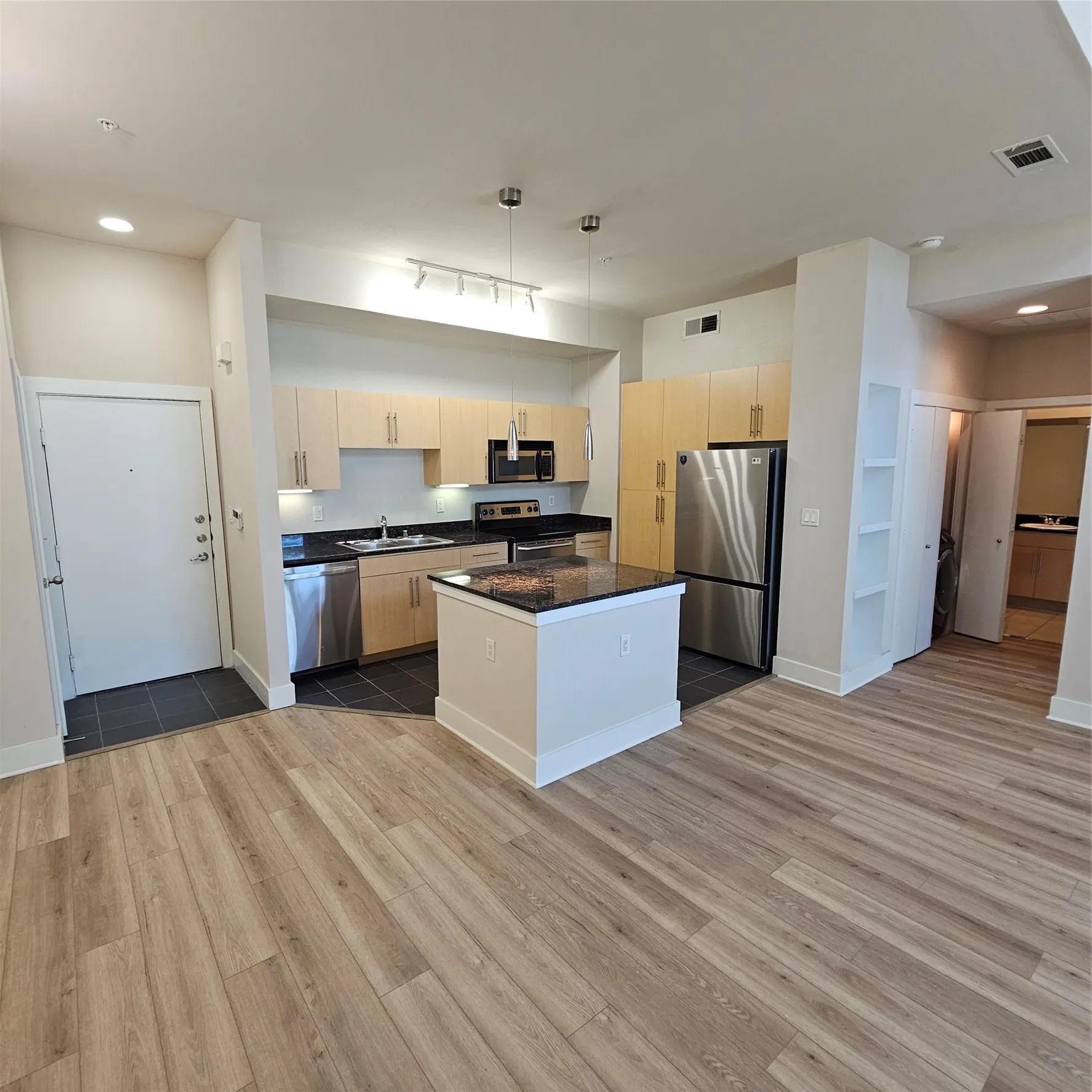 Condominium For Rent in Dallas County , 4605 Cedar Springs Road 337, Dallas, Texas 75219, 2 Bedroom, 2 Bathroom, Garage spaces, 1,134 Sqft, built in 2005, mls#21329148, Real Estate Agent in Dallas, Homes For Rent in Dallas county, Homes For Rent in Dallas, Realtor in Dallas Texas, Real Estate Brokerage Independent Realty Texas, Luminita Cordes Realtor