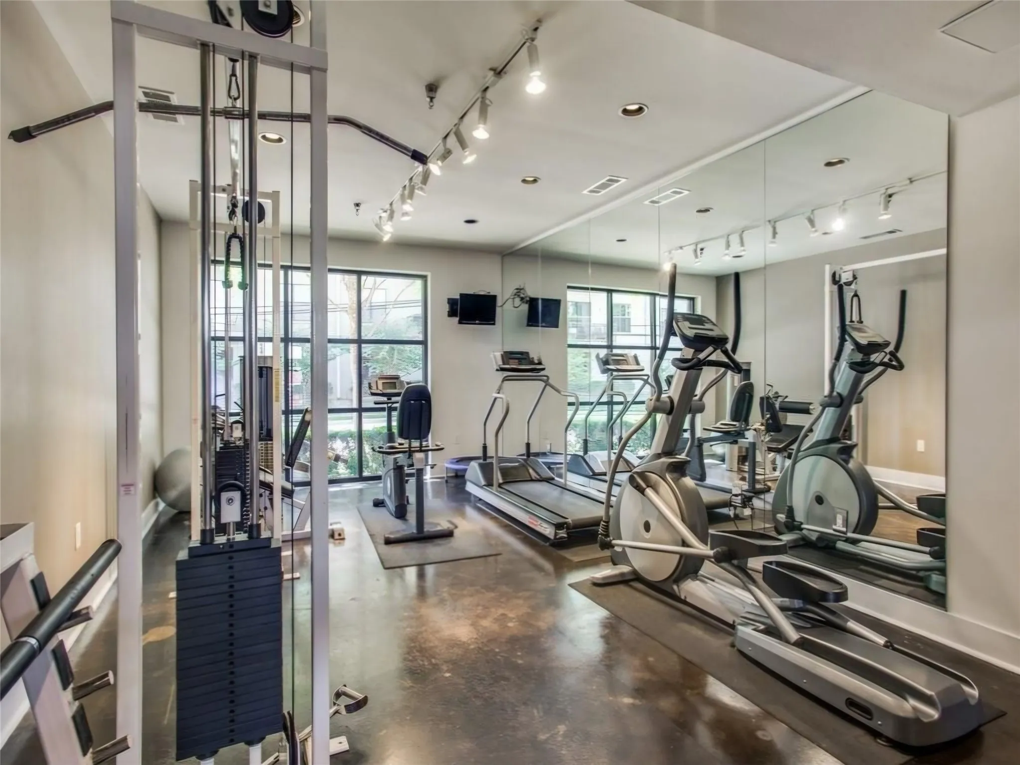 Condominium For Rent in Dallas County , 4605 Cedar Springs Road 337, Dallas, Texas 75219, 2 Bedroom, 2 Bathroom, Garage spaces, 1,134 Sqft, built in 2005, mls#21329148, Real Estate Agent in Dallas, Homes For Rent in Dallas county, Homes For Rent in Dallas, Realtor in Dallas Texas, Real Estate Brokerage Independent Realty Texas, Luminita Cordes Realtor