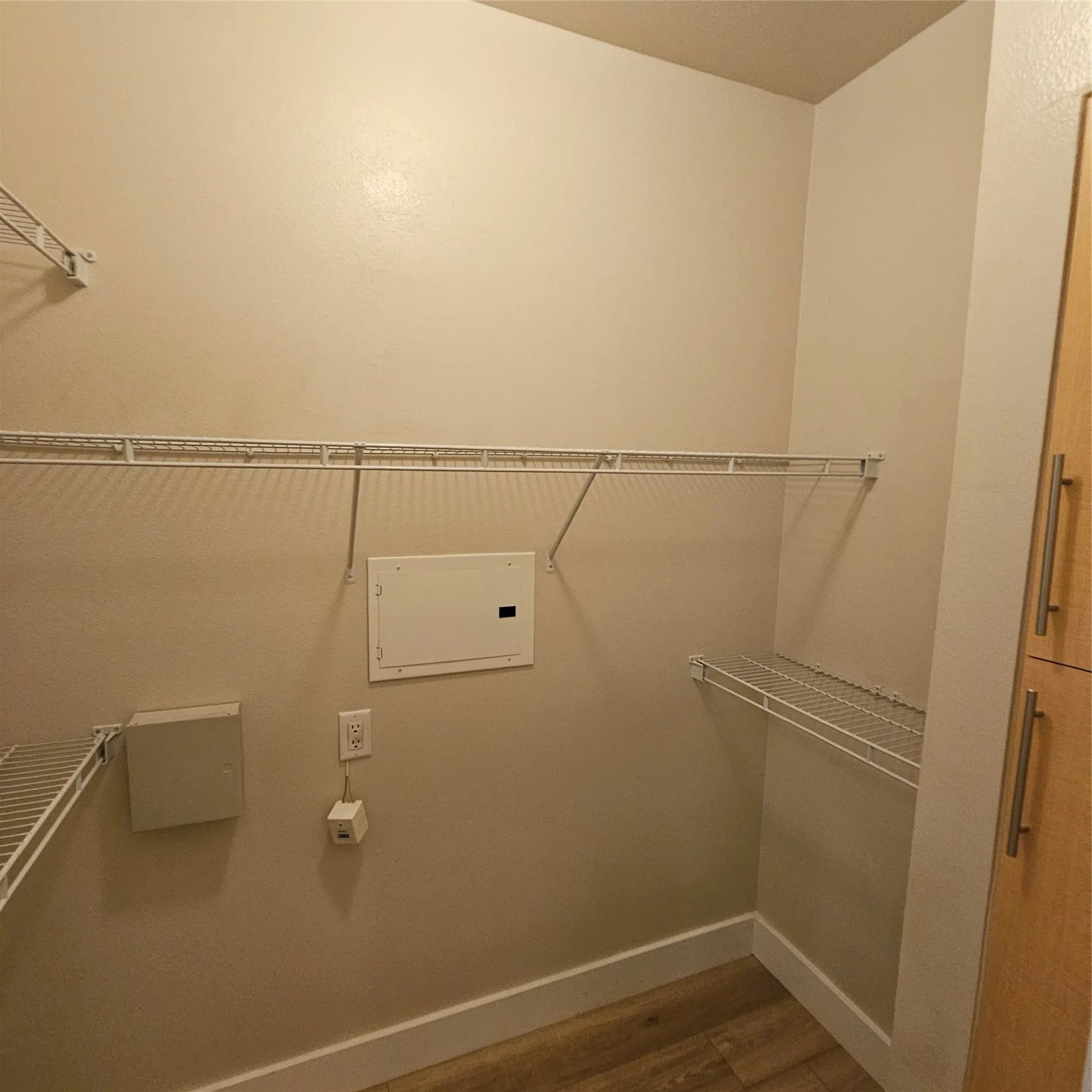 Condominium For Rent in Dallas County , 4605 Cedar Springs Road 337, Dallas, Texas 75219, 2 Bedroom, 2 Bathroom, Garage spaces, 1,134 Sqft, built in 2005, mls#21329148, Real Estate Agent in Dallas, Homes For Rent in Dallas county, Homes For Rent in Dallas, Realtor in Dallas Texas, Real Estate Brokerage Independent Realty Texas, Luminita Cordes Realtor