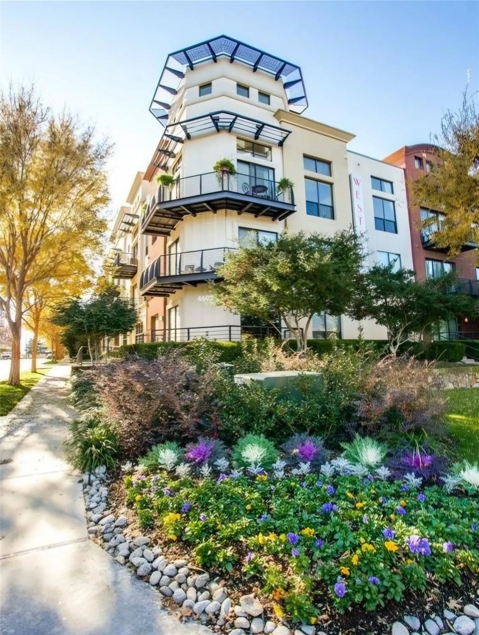 Condominium For Rent in Dallas County , 4605 Cedar Springs Road 337, Dallas, Texas 75219, 2 Bedroom, 2 Bathroom, Garage spaces, 1,134 Sqft, built in 2005, mls#21329148, Real Estate Agent in Dallas, Homes For Rent in Dallas county, Homes For Rent in Dallas, Realtor in Dallas Texas, Real Estate Brokerage Independent Realty Texas, Luminita Cordes Realtor