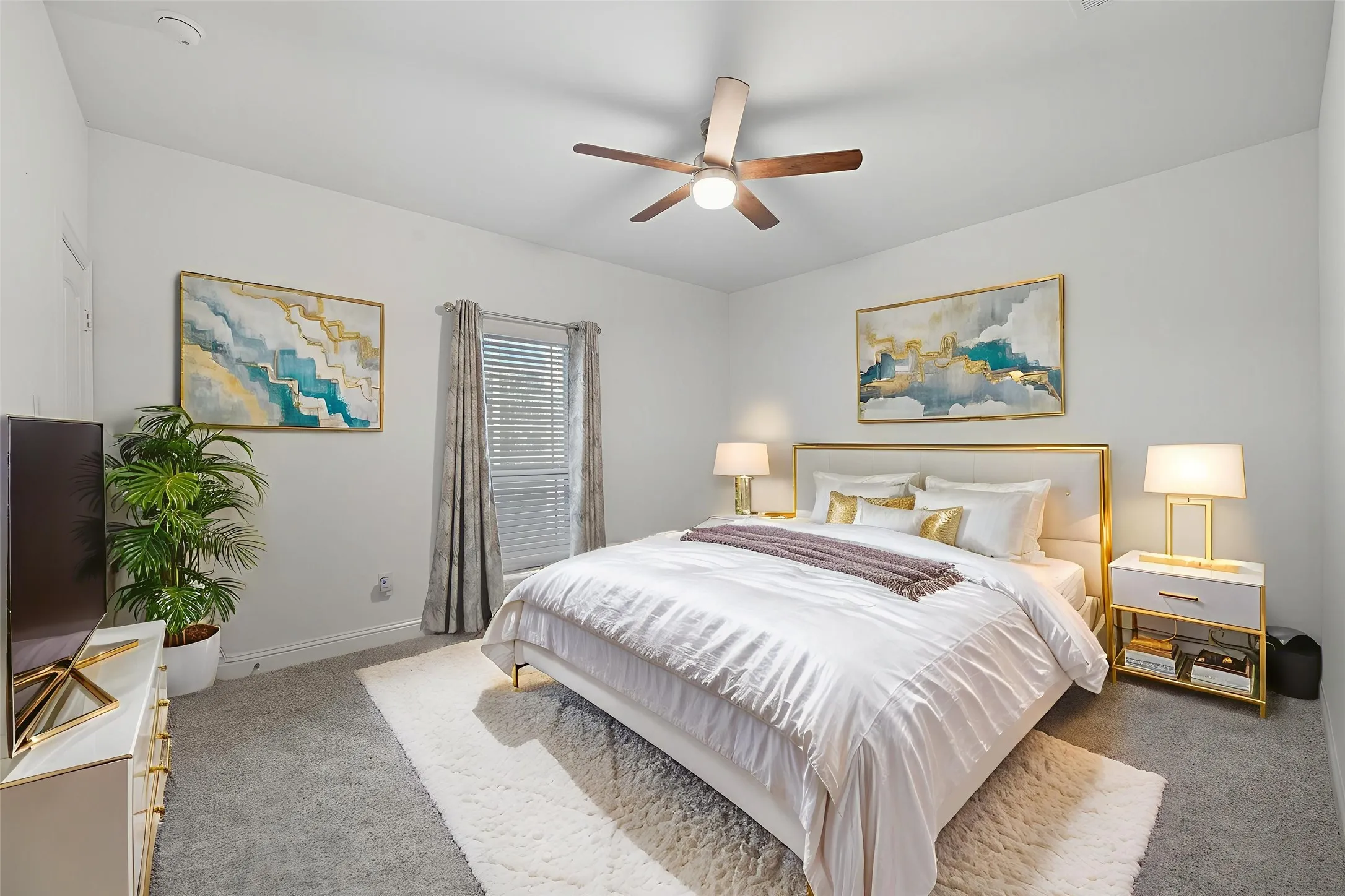 Neutral wall tones with recessed lighting