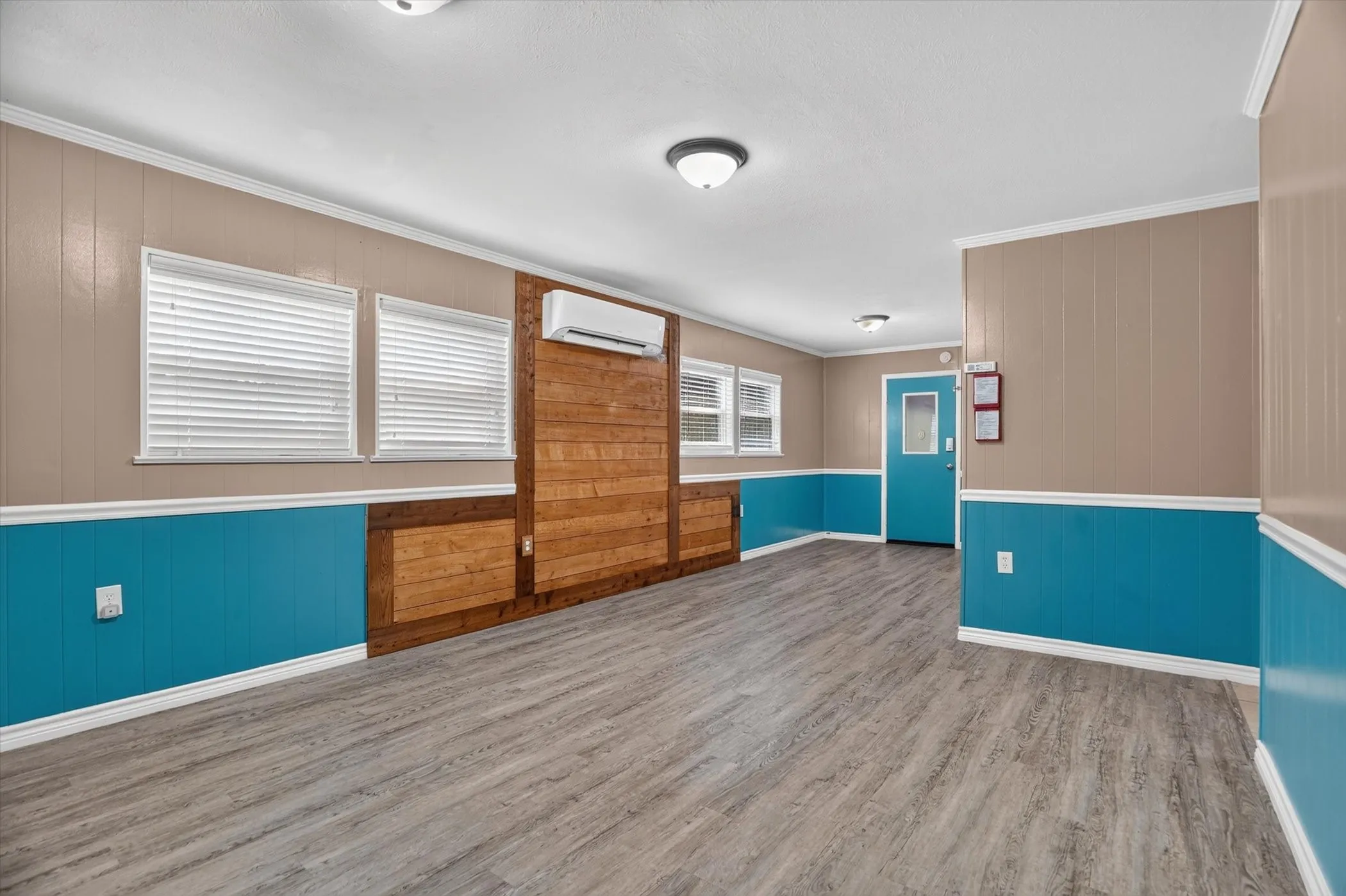 Single Family Residence For Sale in Bosque County , 418 County Road 1627, Clifton, Texas 76634, 3 Bedroom, 2 Bathroom, 2 Garage spaces, 1,976 Sqft, built in 1975, mls#21327917, Real Estate Agent in Clifton, Homes For Sale in Bosque county, Homes For Sale in Clifton, Realtor in Clifton Texas, Real Estate Brokerage Independent Realty Texas, Luminita Cordes Realtor