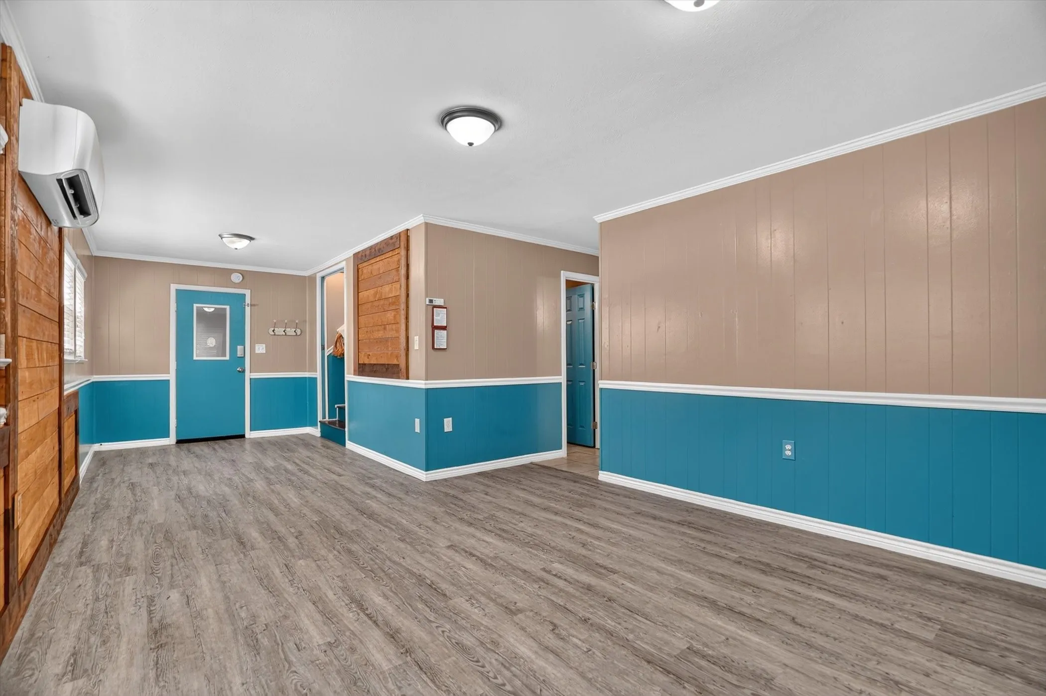 Single Family Residence For Sale in Bosque County , 418 County Road 1627, Clifton, Texas 76634, 3 Bedroom, 2 Bathroom, 2 Garage spaces, 1,976 Sqft, built in 1975, mls#21327917, Real Estate Agent in Clifton, Homes For Sale in Bosque county, Homes For Sale in Clifton, Realtor in Clifton Texas, Real Estate Brokerage Independent Realty Texas, Luminita Cordes Realtor