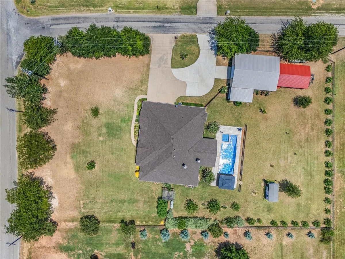 Single Family Residence For Sale in Parker County , 535 Christenberry Road, Springtown, Texas 76082, 4 Bedroom, 3 Bathroom, 3 Garage spaces, 2,735 Sqft, built in 2012, mls#21326935, Real Estate Agent in Springtown, Homes For Sale in Parker county, Homes For Sale in Springtown, Realtor in Springtown Texas, Real Estate Brokerage Independent Realty Texas, Luminita Cordes Realtor