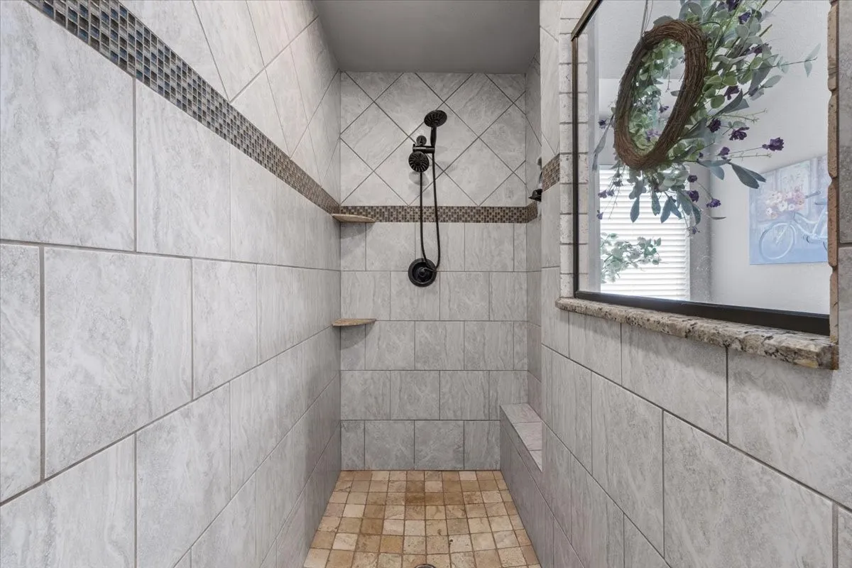 Single Family Residence For Sale in Parker County , 535 Christenberry Road, Springtown, Texas 76082, 4 Bedroom, 3 Bathroom, 3 Garage spaces, 2,735 Sqft, built in 2012, mls#21326935, Real Estate Agent in Springtown, Homes For Sale in Parker county, Homes For Sale in Springtown, Realtor in Springtown Texas, Real Estate Brokerage Independent Realty Texas, Luminita Cordes Realtor