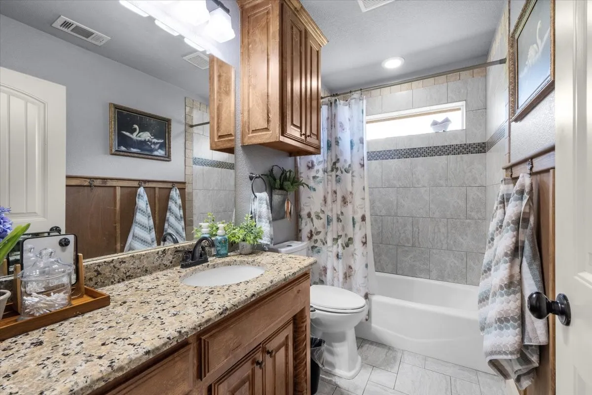 Single Family Residence For Sale in Parker County , 535 Christenberry Road, Springtown, Texas 76082, 4 Bedroom, 3 Bathroom, 3 Garage spaces, 2,735 Sqft, built in 2012, mls#21326935, Real Estate Agent in Springtown, Homes For Sale in Parker county, Homes For Sale in Springtown, Realtor in Springtown Texas, Real Estate Brokerage Independent Realty Texas, Luminita Cordes Realtor
