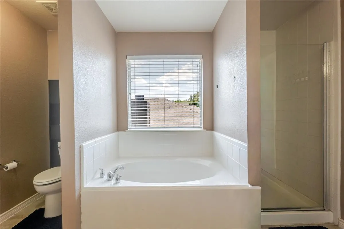 Single Family Residence For Sale in Tarrant County , 11648 Aspen Creek Drive, Fort Worth, Texas 76244, 3 Bedroom, 3 Bathroom, 2 Garage spaces, 2,025 Sqft, built in 2003, Price $345,000, mls#21329188, Real Estate Agent in Fort Worth, Homes For Sale in Tarrant county, Homes For Sale in Fort Worth, Realtor in Fort Worth Texas, Real Estate Brokerage Independent Realty Texas, Luminita Cordes Realtor