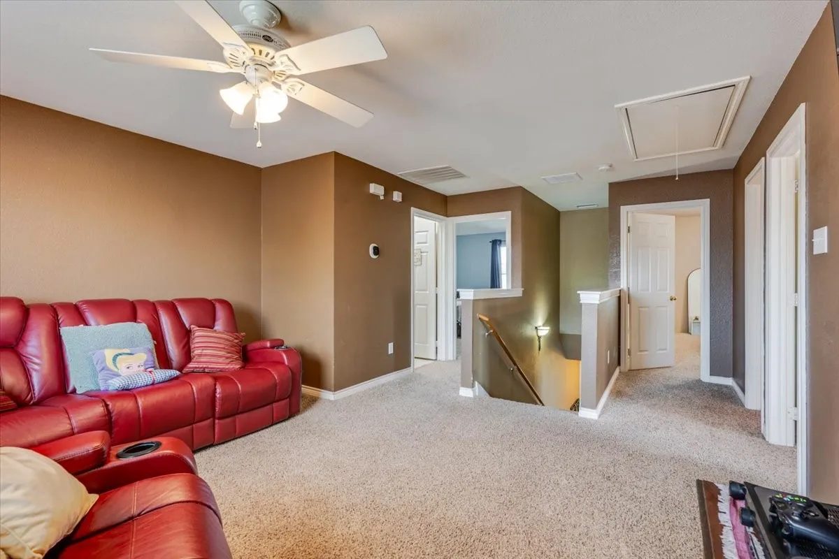 Single Family Residence For Sale in Tarrant County , 11648 Aspen Creek Drive, Fort Worth, Texas 76244, 3 Bedroom, 3 Bathroom, 2 Garage spaces, 2,025 Sqft, built in 2003, Price $345,000, mls#21329188, Real Estate Agent in Fort Worth, Homes For Sale in Tarrant county, Homes For Sale in Fort Worth, Realtor in Fort Worth Texas, Real Estate Brokerage Independent Realty Texas, Luminita Cordes Realtor