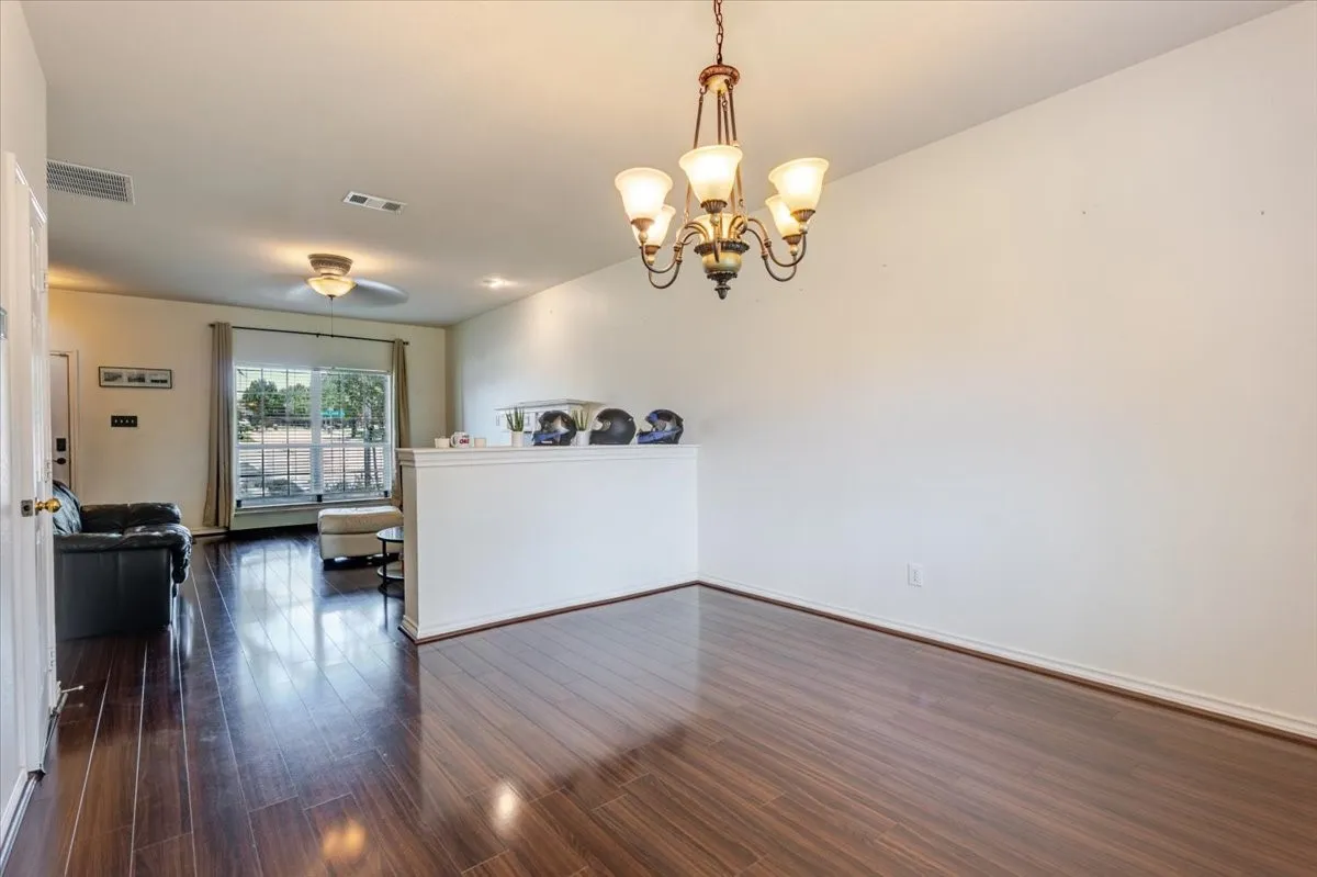 Single Family Residence For Sale in Tarrant County , 11648 Aspen Creek Drive, Fort Worth, Texas 76244, 3 Bedroom, 3 Bathroom, 2 Garage spaces, 2,025 Sqft, built in 2003, Price $345,000, mls#21329188, Real Estate Agent in Fort Worth, Homes For Sale in Tarrant county, Homes For Sale in Fort Worth, Realtor in Fort Worth Texas, Real Estate Brokerage Independent Realty Texas, Luminita Cordes Realtor