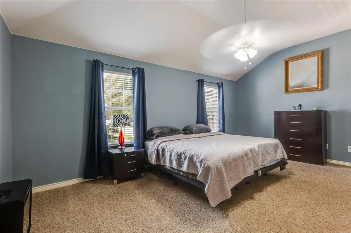 Single Family Residence For Sale in Tarrant County , 11648 Aspen Creek Drive, Fort Worth, Texas 76244, 3 Bedroom, 3 Bathroom, 2 Garage spaces, 2,025 Sqft, built in 2003, Price $345,000, mls#21329188, Real Estate Agent in Fort Worth, Homes For Sale in Tarrant county, Homes For Sale in Fort Worth, Realtor in Fort Worth Texas, Real Estate Brokerage Independent Realty Texas, Luminita Cordes Realtor