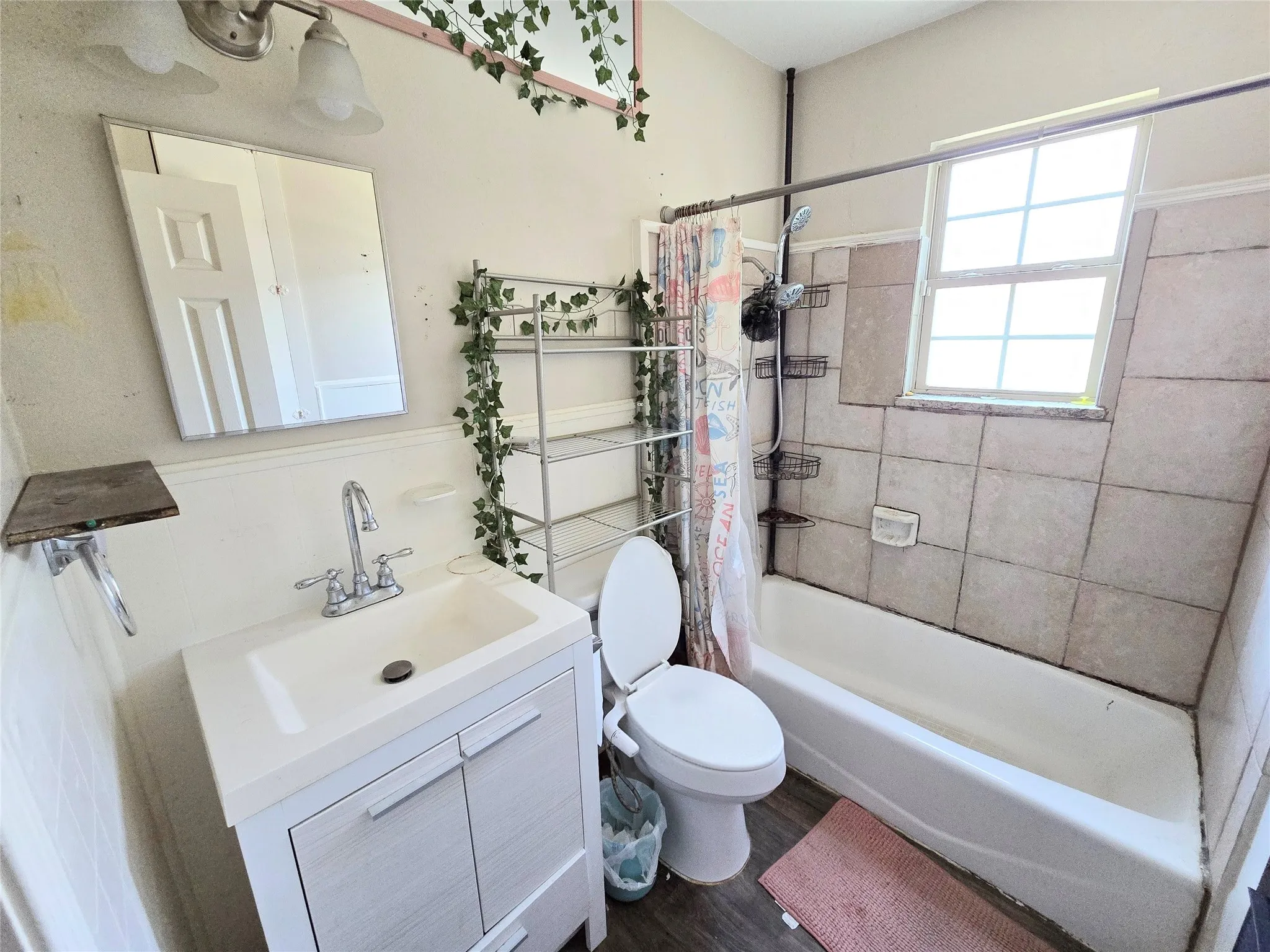 Single Family Residence For Sale in Dallas County , 3103 Elsie Faye Heggins Street, Dallas, Texas 75215, 3 Bedroom, 1 Bathroom, Garage spaces, 1,215 Sqft, built in 1951, mls#21328893, Real Estate Agent in Dallas, Homes For Sale in Dallas county, Homes For Sale in Dallas, Realtor in Dallas Texas, Real Estate Brokerage Independent Realty Texas, Luminita Cordes Realtor