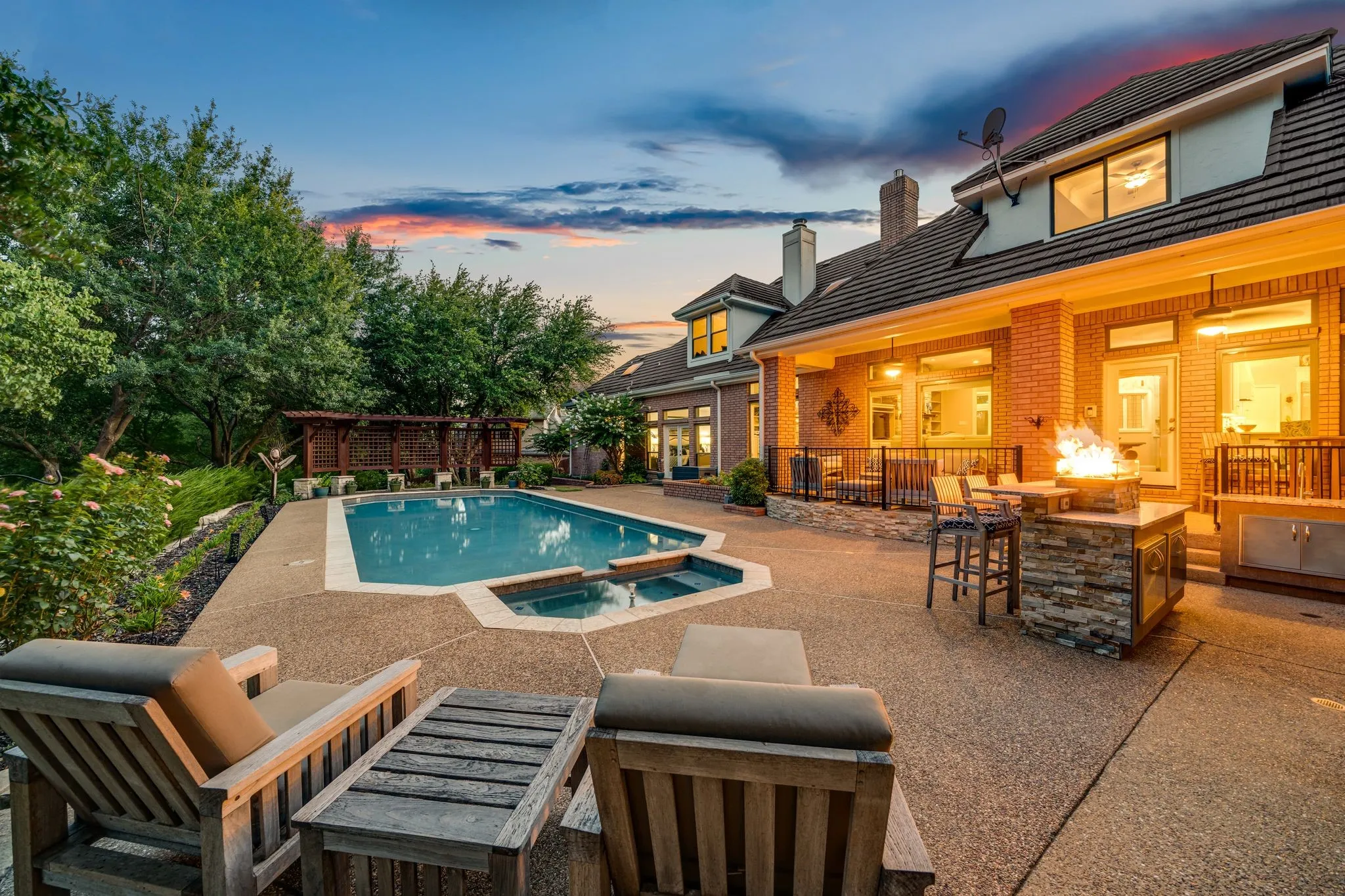 Single Family Residence For Sale in Tarrant County , 1311 Concord Avenue, Southlake, Texas 76092, 4 Bedroom, 6 Bathroom, 3 Garage spaces, 4,786 Sqft, built in 1992, mls#21328390, Real Estate Agent in Southlake, Homes For Sale in Tarrant county, Homes For Sale in Southlake, Realtor in Southlake Texas, Real Estate Brokerage Independent Realty Texas, Luminita Cordes Realtor