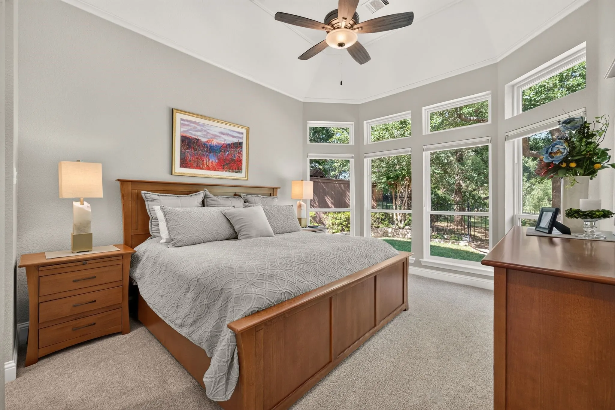 Single Family Residence For Sale in Tarrant County , 1311 Concord Avenue, Southlake, Texas 76092, 4 Bedroom, 6 Bathroom, 3 Garage spaces, 4,786 Sqft, built in 1992, mls#21328390, Real Estate Agent in Southlake, Homes For Sale in Tarrant county, Homes For Sale in Southlake, Realtor in Southlake Texas, Real Estate Brokerage Independent Realty Texas, Luminita Cordes Realtor