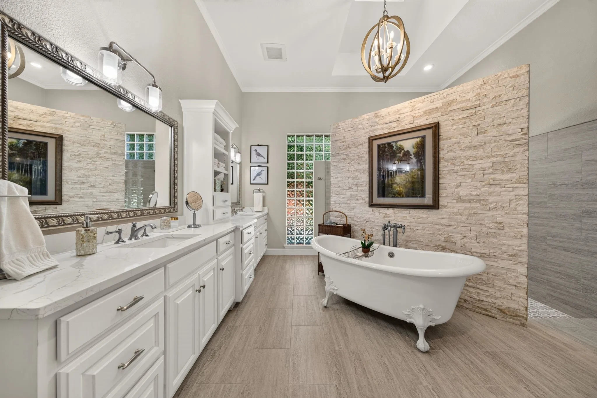 Single Family Residence For Sale in Tarrant County , 1311 Concord Avenue, Southlake, Texas 76092, 4 Bedroom, 6 Bathroom, 3 Garage spaces, 4,786 Sqft, built in 1992, mls#21328390, Real Estate Agent in Southlake, Homes For Sale in Tarrant county, Homes For Sale in Southlake, Realtor in Southlake Texas, Real Estate Brokerage Independent Realty Texas, Luminita Cordes Realtor