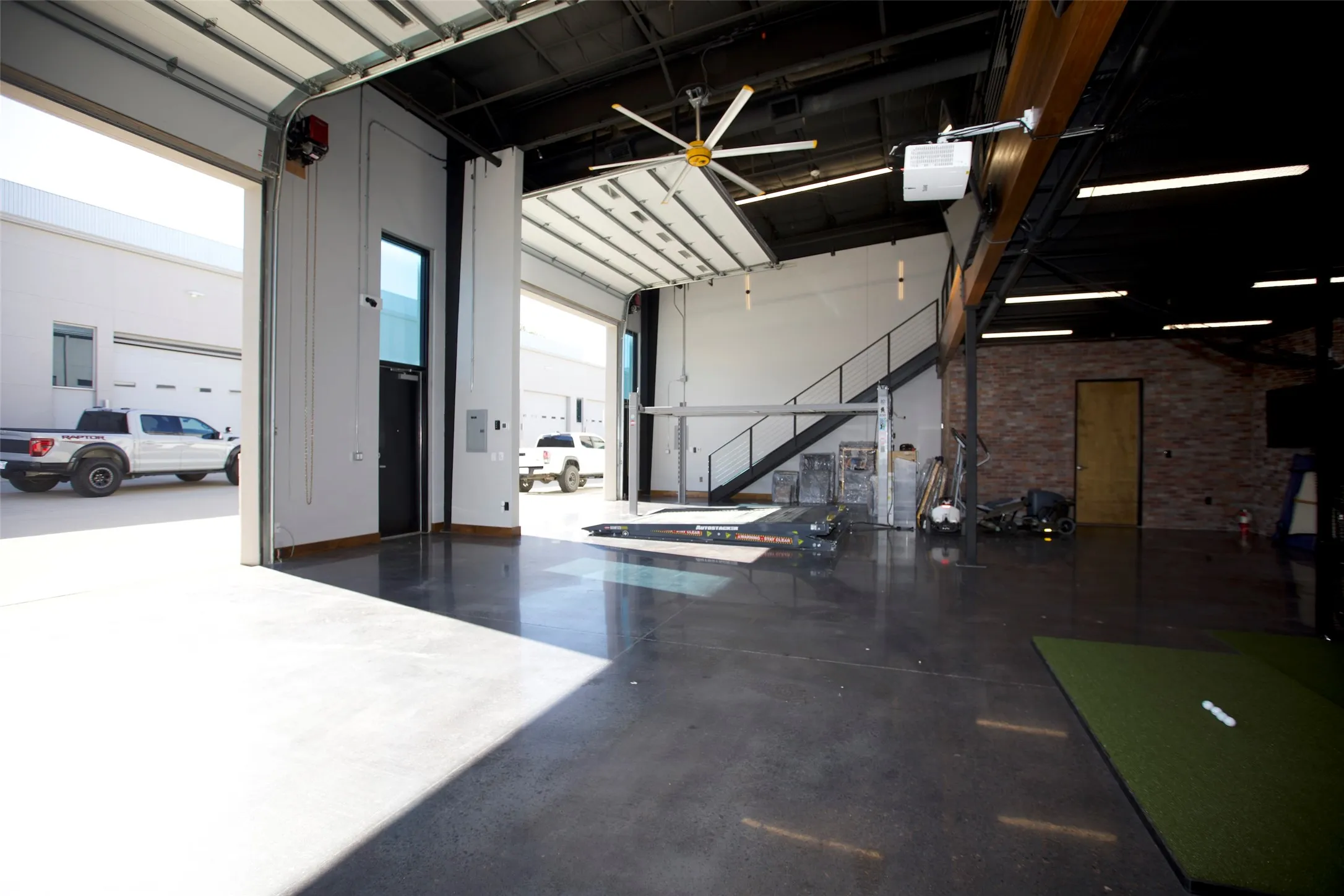 Warehouse For Sale in Tarrant County , 1725 N Hwy 377 #202, Roanoke, Texas 76262, 0, 0, Garage spaces, 0 Sqft, built in 2020, mls#21329183, Real Estate Agent in Roanoke, Homes For Sale in Tarrant county, Homes For Sale in Roanoke, Realtor in Roanoke Texas, Real Estate Brokerage Independent Realty Texas, Luminita Cordes Realtor