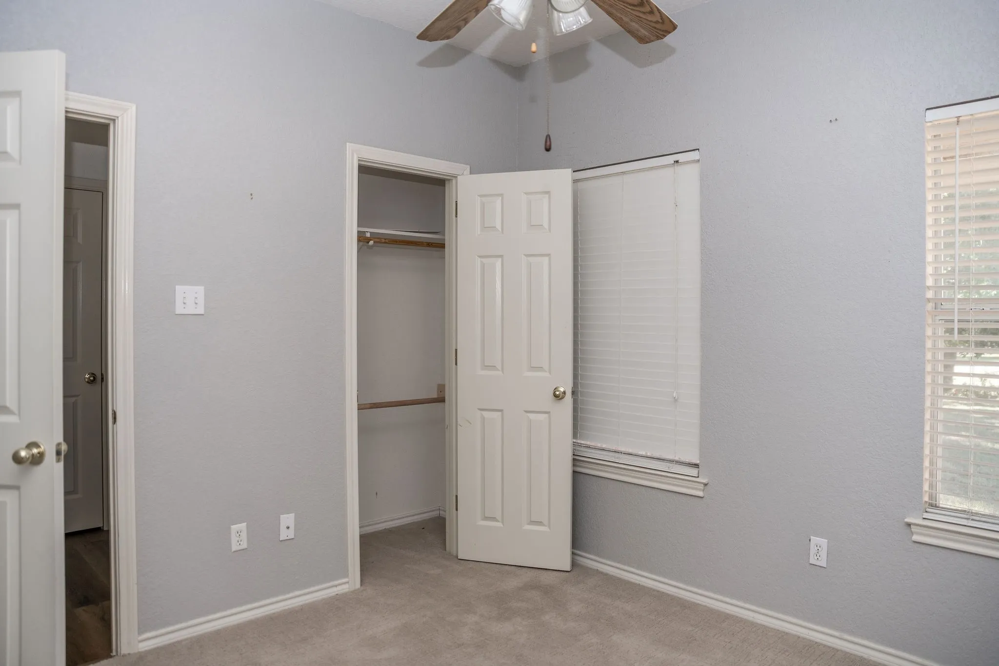 Single Family Residence For Sale in Somervell County , 1193 County Road 318, Glen Rose, Texas 76043, 4 Bedroom, 2 Bathroom, 2 Garage spaces, 1,979 Sqft, built in 2001, mls#21326655, Real Estate Agent in Glen Rose, Homes For Sale in Somervell county, Homes For Sale in Glen Rose, Realtor in Glen Rose Texas, Real Estate Brokerage Independent Realty Texas, Luminita Cordes Realtor