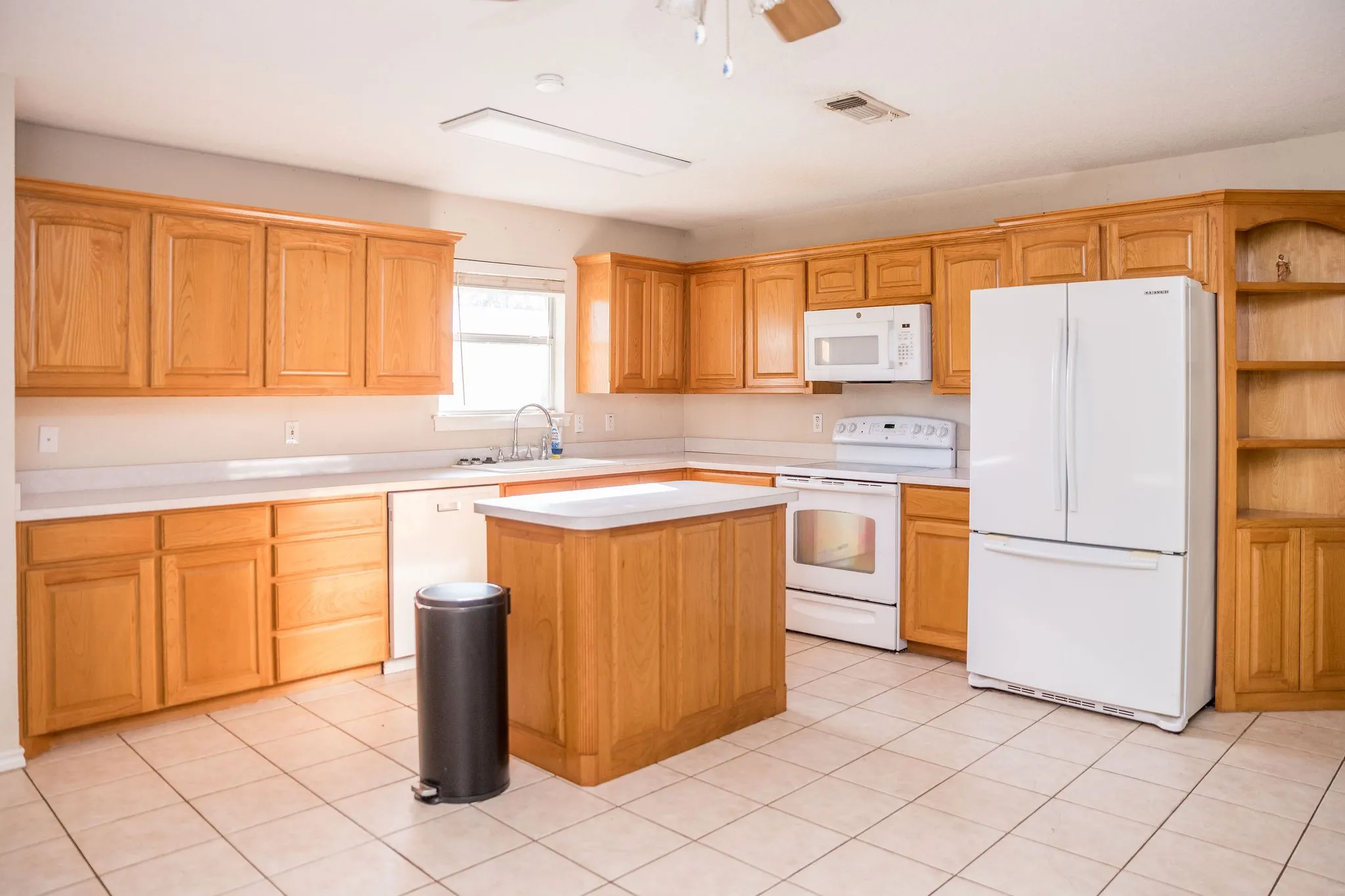 Single Family Residence For Sale in Somervell County , 1193 County Road 318, Glen Rose, Texas 76043, 4 Bedroom, 2 Bathroom, 2 Garage spaces, 1,979 Sqft, built in 2001, mls#21326655, Real Estate Agent in Glen Rose, Homes For Sale in Somervell county, Homes For Sale in Glen Rose, Realtor in Glen Rose Texas, Real Estate Brokerage Independent Realty Texas, Luminita Cordes Realtor