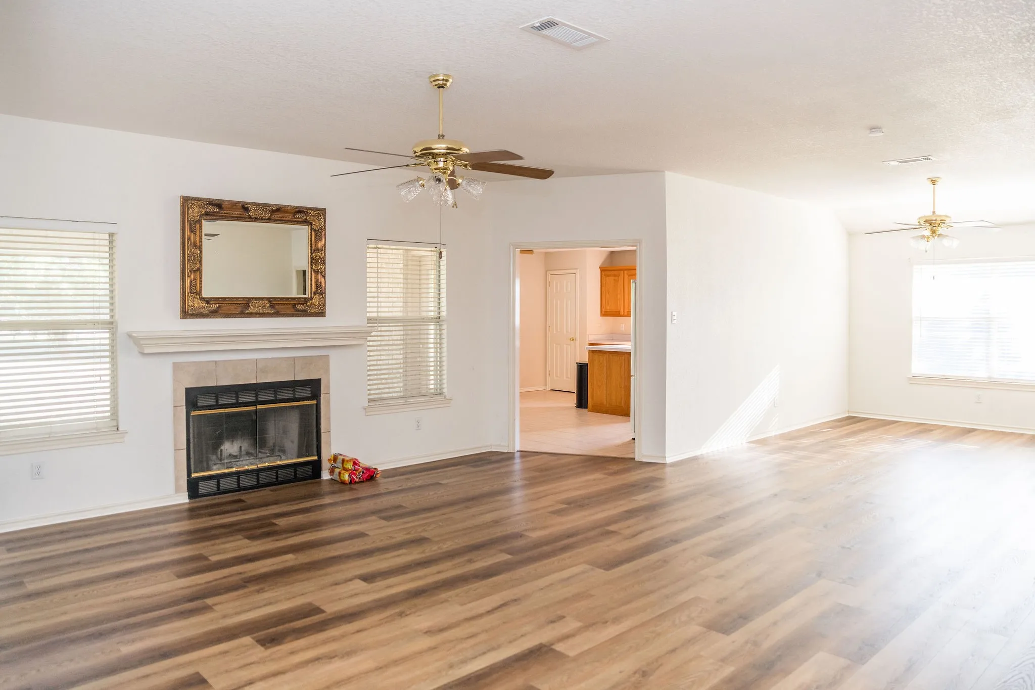 Single Family Residence For Sale in Somervell County , 1193 County Road 318, Glen Rose, Texas 76043, 4 Bedroom, 2 Bathroom, 2 Garage spaces, 1,979 Sqft, built in 2001, mls#21326655, Real Estate Agent in Glen Rose, Homes For Sale in Somervell county, Homes For Sale in Glen Rose, Realtor in Glen Rose Texas, Real Estate Brokerage Independent Realty Texas, Luminita Cordes Realtor