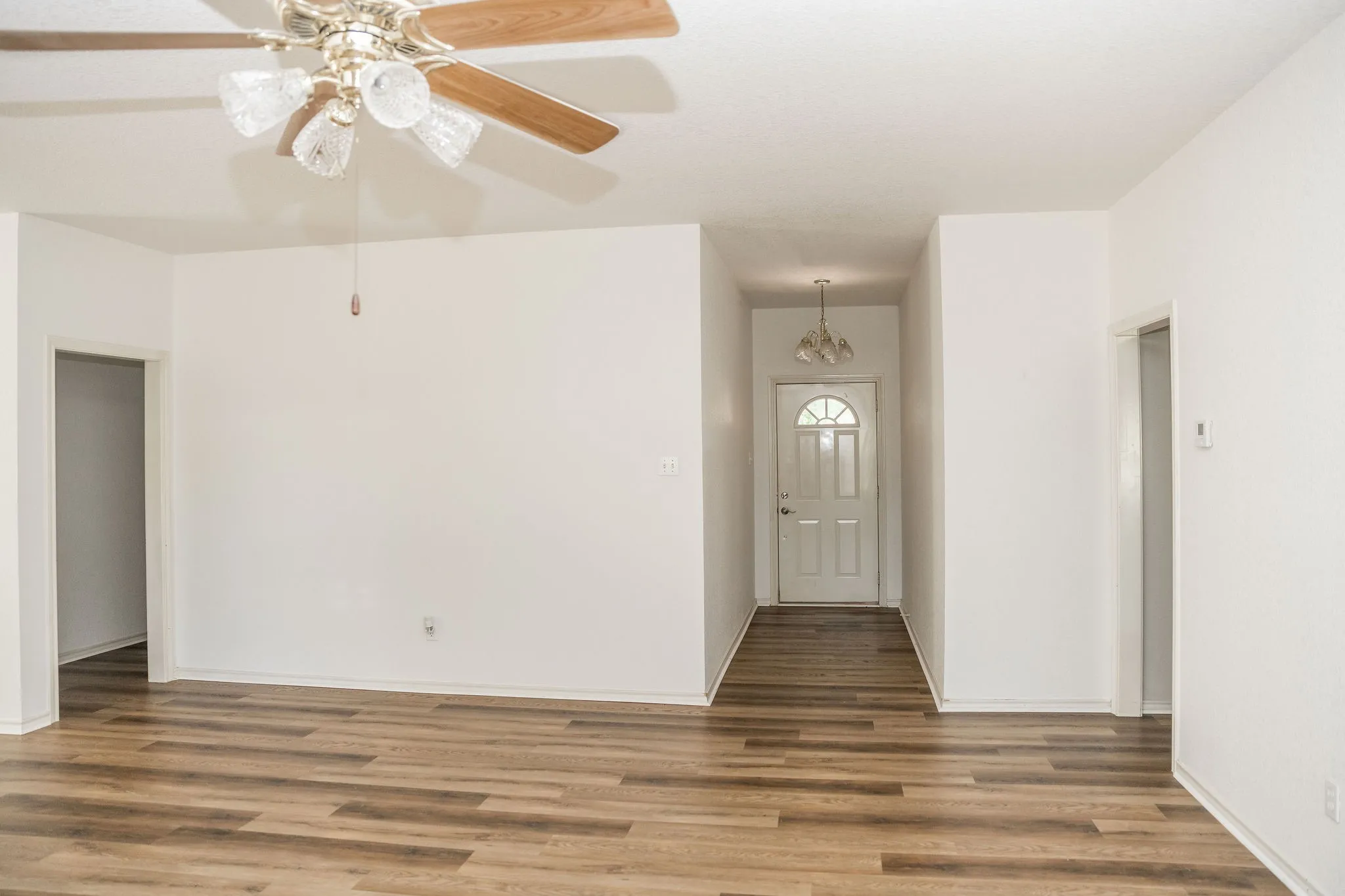 Single Family Residence For Sale in Somervell County , 1193 County Road 318, Glen Rose, Texas 76043, 4 Bedroom, 2 Bathroom, 2 Garage spaces, 1,979 Sqft, built in 2001, mls#21326655, Real Estate Agent in Glen Rose, Homes For Sale in Somervell county, Homes For Sale in Glen Rose, Realtor in Glen Rose Texas, Real Estate Brokerage Independent Realty Texas, Luminita Cordes Realtor