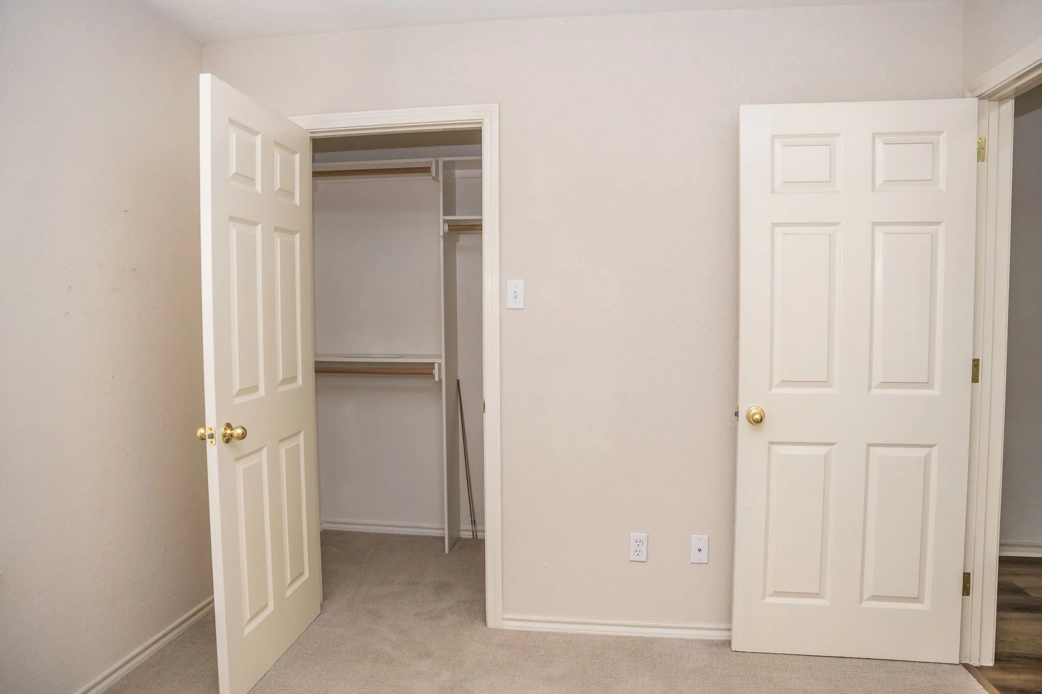 Single Family Residence For Sale in Somervell County , 1193 County Road 318, Glen Rose, Texas 76043, 4 Bedroom, 2 Bathroom, 2 Garage spaces, 1,979 Sqft, built in 2001, mls#21326655, Real Estate Agent in Glen Rose, Homes For Sale in Somervell county, Homes For Sale in Glen Rose, Realtor in Glen Rose Texas, Real Estate Brokerage Independent Realty Texas, Luminita Cordes Realtor