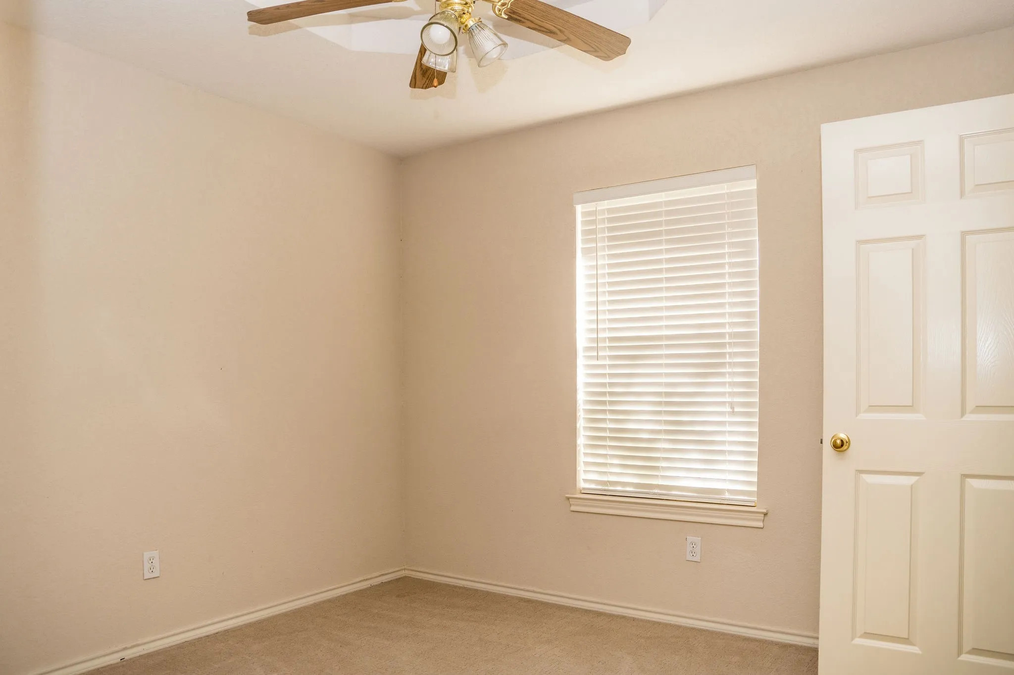 Single Family Residence For Sale in Somervell County , 1193 County Road 318, Glen Rose, Texas 76043, 4 Bedroom, 2 Bathroom, 2 Garage spaces, 1,979 Sqft, built in 2001, mls#21326655, Real Estate Agent in Glen Rose, Homes For Sale in Somervell county, Homes For Sale in Glen Rose, Realtor in Glen Rose Texas, Real Estate Brokerage Independent Realty Texas, Luminita Cordes Realtor
