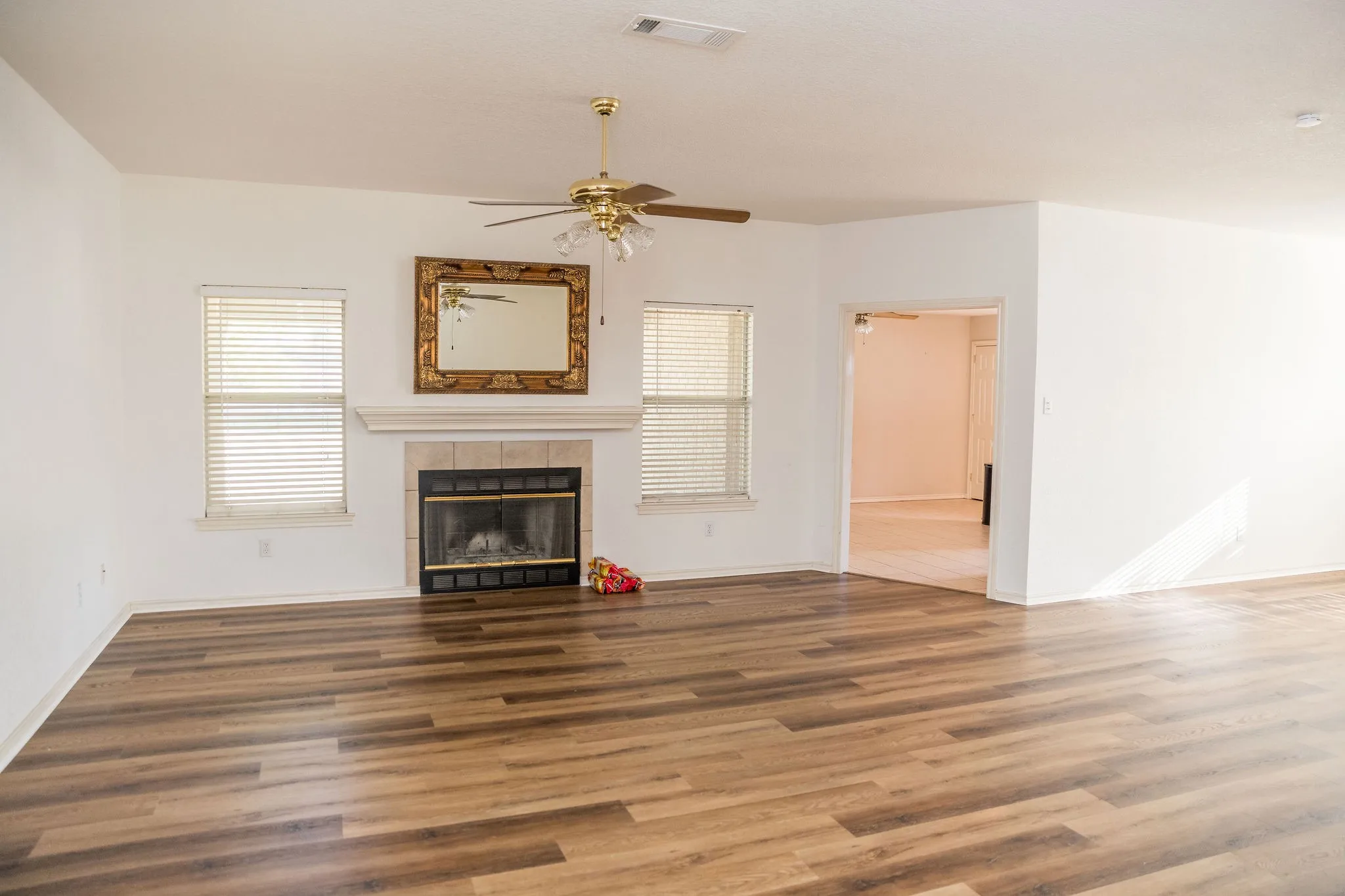 Single Family Residence For Sale in Somervell County , 1193 County Road 318, Glen Rose, Texas 76043, 4 Bedroom, 2 Bathroom, 2 Garage spaces, 1,979 Sqft, built in 2001, mls#21326655, Real Estate Agent in Glen Rose, Homes For Sale in Somervell county, Homes For Sale in Glen Rose, Realtor in Glen Rose Texas, Real Estate Brokerage Independent Realty Texas, Luminita Cordes Realtor