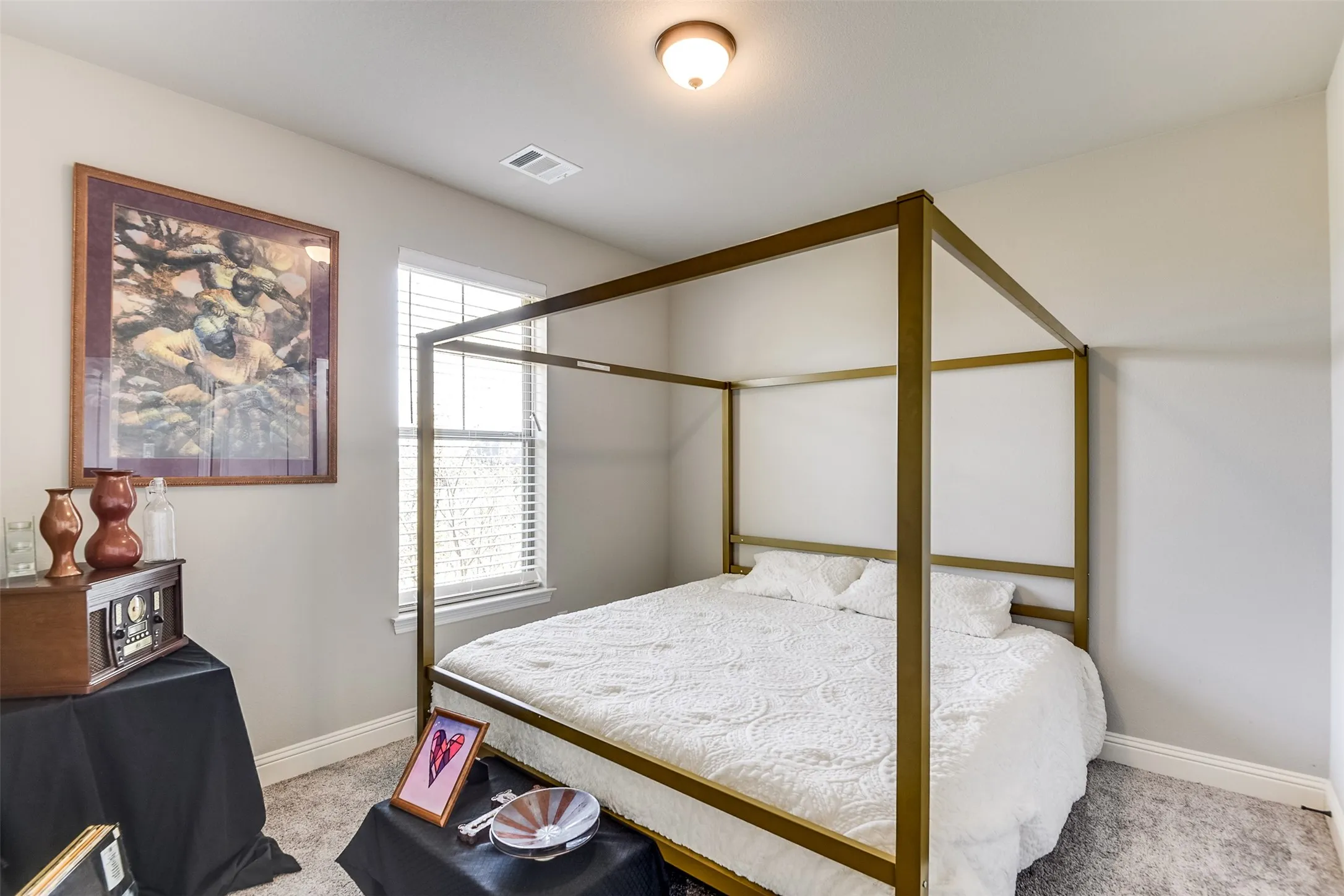 Single Family Residence For Sale in Ellis County , 201 Evening Fire Drive, Waxahachie, Texas 75167, 4 Bedroom, 2 Bathroom, 2 Garage spaces, 2,296 Sqft, built in 2019, mls#21329209, Real Estate Agent in Waxahachie, Homes For Sale in Ellis county, Homes For Sale in Waxahachie, Realtor in Waxahachie Texas, Real Estate Brokerage Independent Realty Texas, Luminita Cordes Realtor