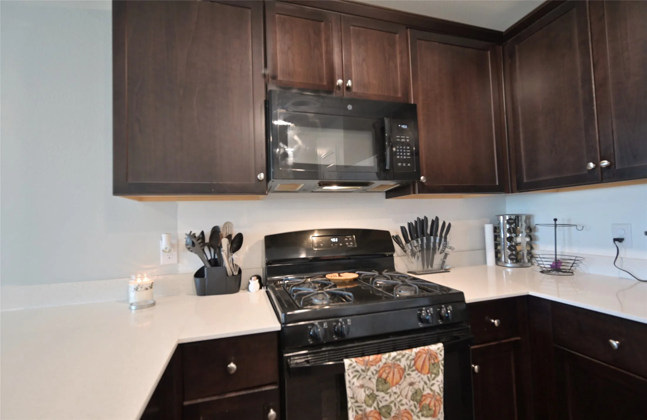 Single Family Residence For Sale in Kaufman County , 2104 Mackinac Lane, Crandall, Texas 75114, 3 Bedroom, 2 Bathroom, 1 Garage spaces, 1,239 Sqft, built in 2021, mls#21329214, Real Estate Agent in Crandall, Homes For Sale in Kaufman county, Homes For Sale in Crandall, Realtor in Crandall Texas, Real Estate Brokerage Independent Realty Texas, Luminita Cordes Realtor