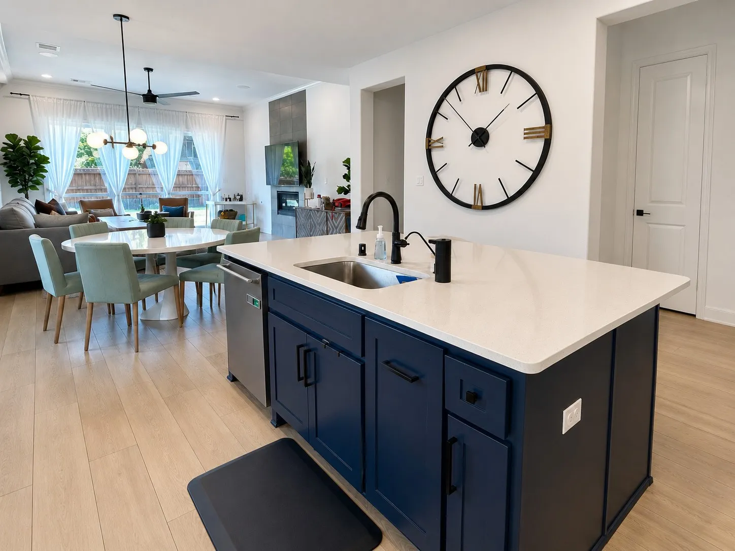Single Family Residence For Sale in Dallas County , 1811 Lande Street, Farmers Branch, Texas 75234, 4 Bedroom, 3 Bathroom, 2 Garage spaces, 2,293 Sqft, built in 2021, mls#21328974, Real Estate Agent in Farmers Branch, Homes For Sale in Dallas county, Homes For Sale in Farmers Branch, Realtor in Farmers Branch Texas, Real Estate Brokerage Independent Realty Texas, Luminita Cordes Realtor