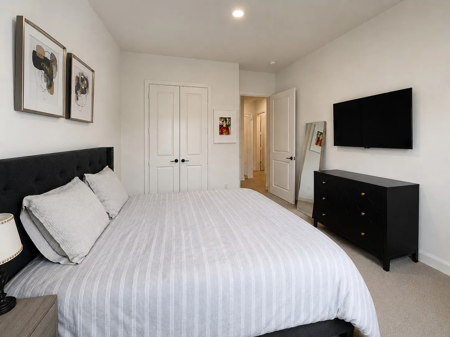 Single Family Residence For Sale in Dallas County , 1811 Lande Street, Farmers Branch, Texas 75234, 4 Bedroom, 3 Bathroom, 2 Garage spaces, 2,293 Sqft, built in 2021, mls#21328974, Real Estate Agent in Farmers Branch, Homes For Sale in Dallas county, Homes For Sale in Farmers Branch, Realtor in Farmers Branch Texas, Real Estate Brokerage Independent Realty Texas, Luminita Cordes Realtor