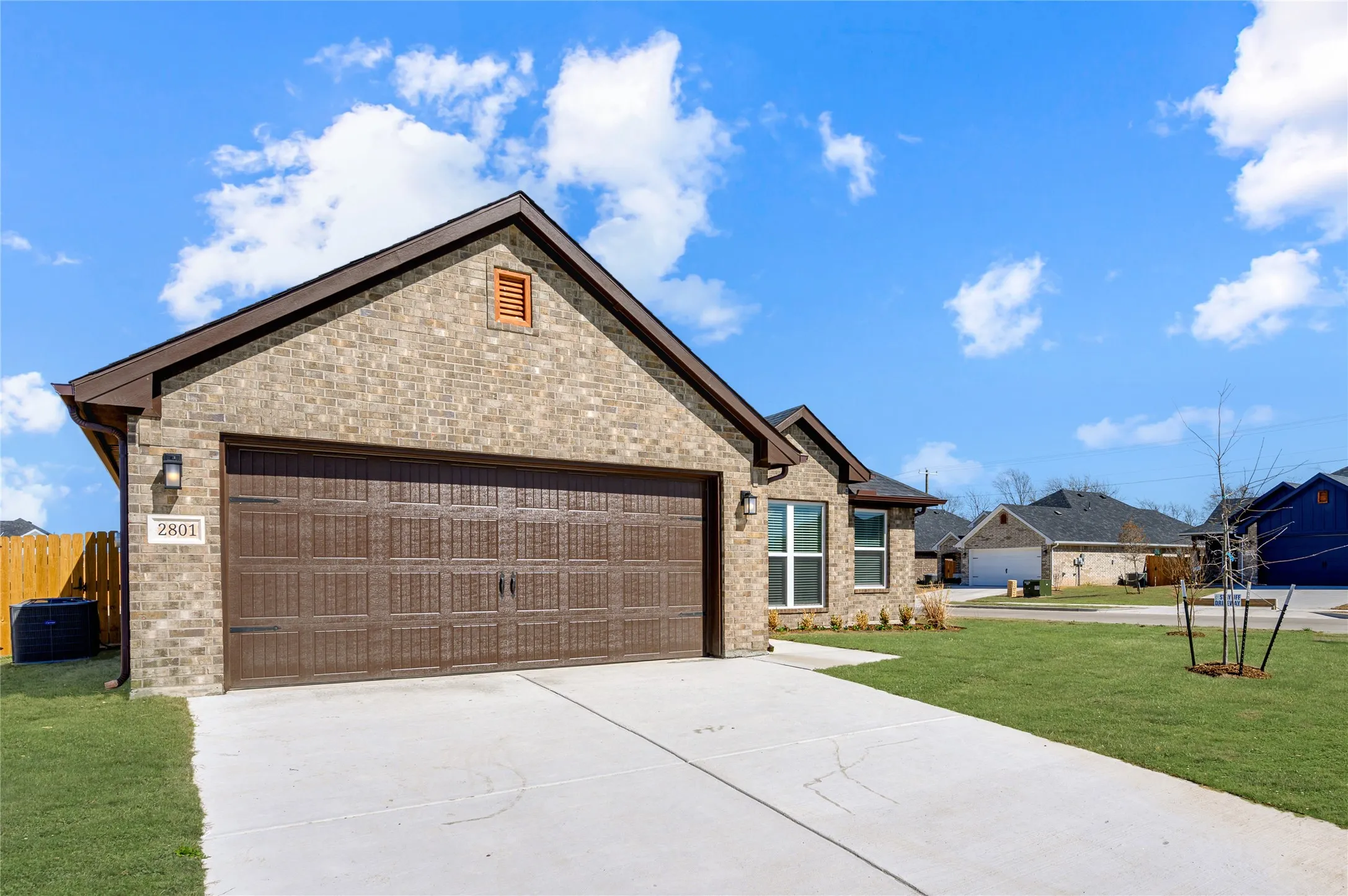 Single Family Residence For Rent in Grayson County , 2801 Tulip Drive, Sherman, Texas 75092, 3 Bedroom, 2 Bathroom, 2 Garage spaces, 1,672 Sqft, built in 2024, mls#21328465, Real Estate Agent in Sherman, Homes For Rent in Grayson county, Homes For Rent in Sherman, Realtor in Sherman Texas, Real Estate Brokerage Independent Realty Texas, Luminita Cordes Realtor