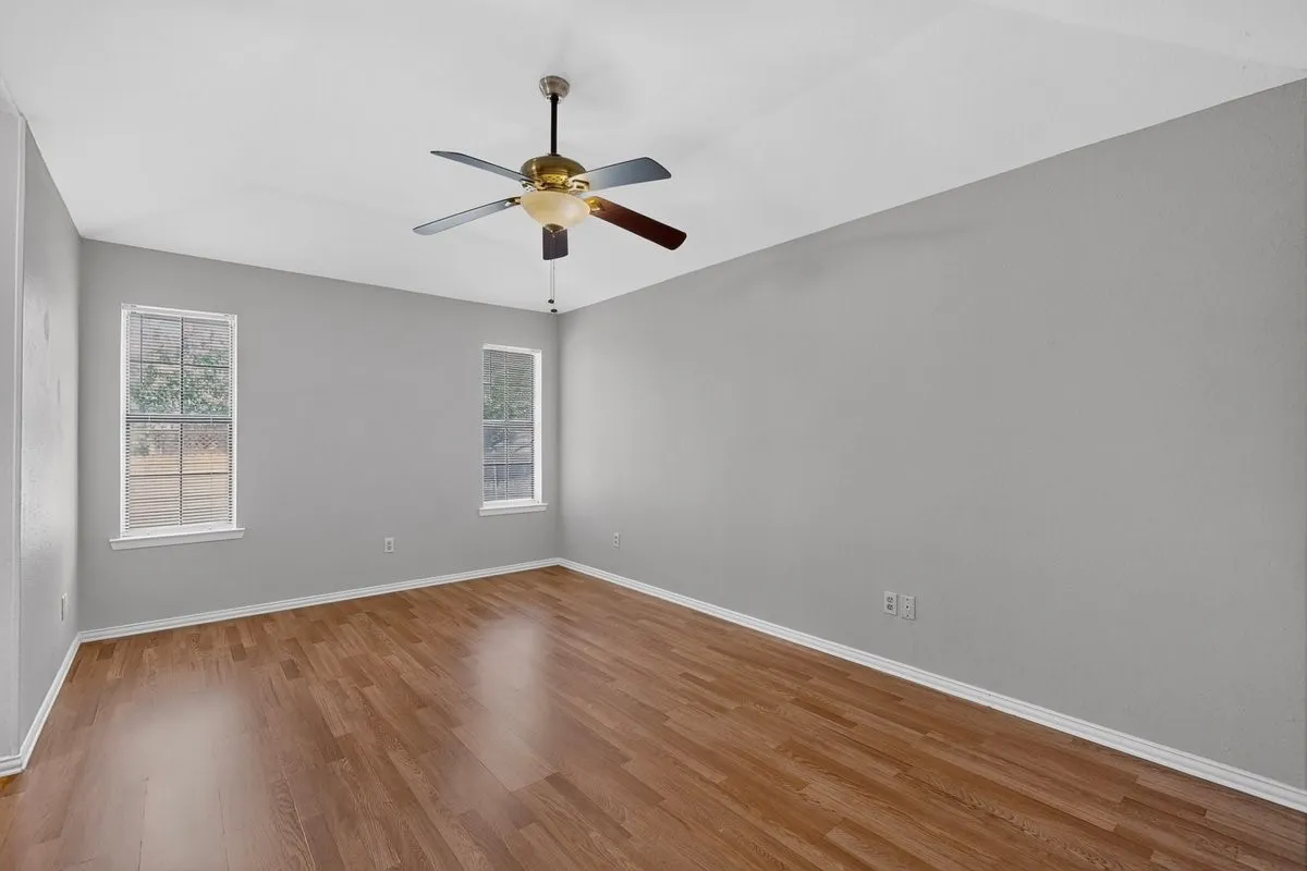 Single Family Residence For Sale in Collin County , 9693 Windy Ridge Road, Frisco, Texas 75033, 3 Bedroom, 2 Bathroom, Garage spaces, 1,251 Sqft, built in 1984, mls#21328946, Real Estate Agent in Frisco, Homes For Sale in Collin county, Homes For Sale in Frisco, Realtor in Frisco Texas, Real Estate Brokerage Independent Realty Texas, Luminita Cordes Realtor