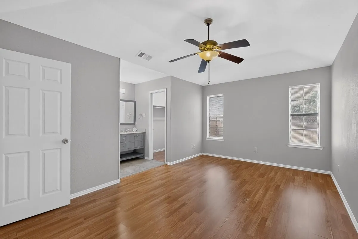 Single Family Residence For Sale in Collin County , 9693 Windy Ridge Road, Frisco, Texas 75033, 3 Bedroom, 2 Bathroom, Garage spaces, 1,251 Sqft, built in 1984, mls#21328946, Real Estate Agent in Frisco, Homes For Sale in Collin county, Homes For Sale in Frisco, Realtor in Frisco Texas, Real Estate Brokerage Independent Realty Texas, Luminita Cordes Realtor