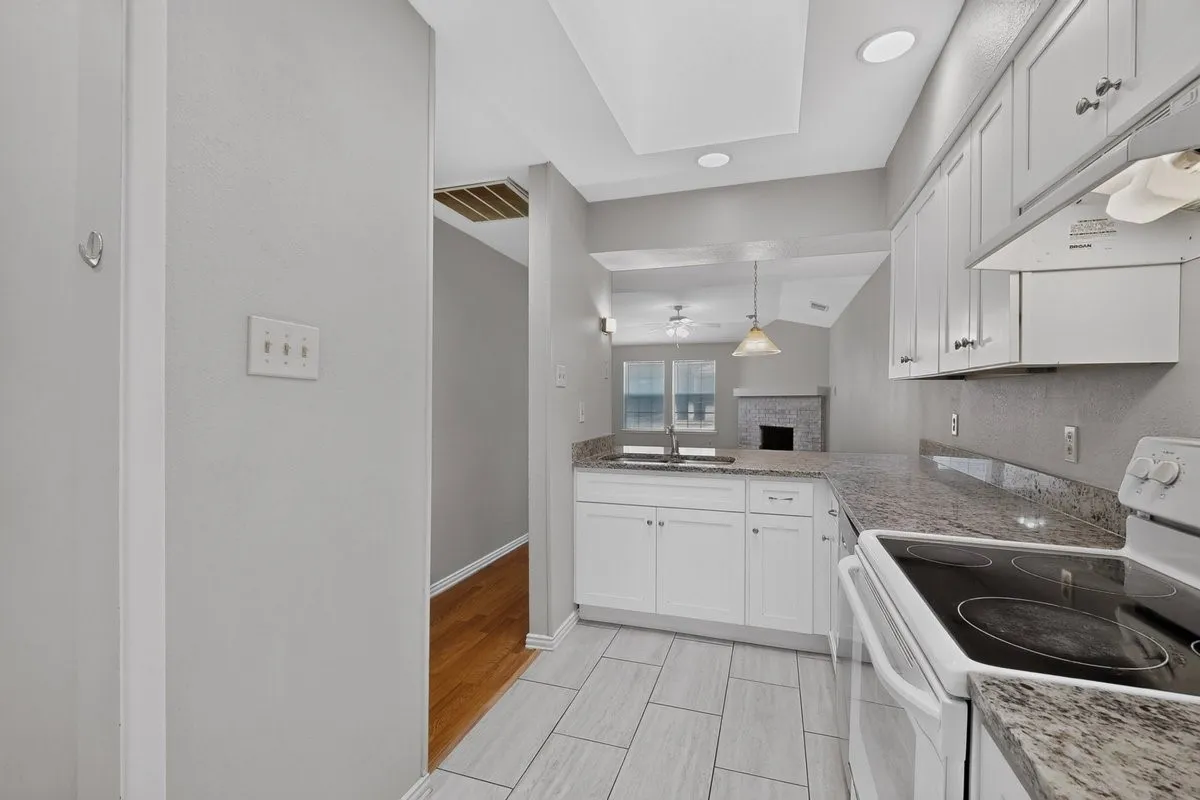 Single Family Residence For Sale in Collin County , 9693 Windy Ridge Road, Frisco, Texas 75033, 3 Bedroom, 2 Bathroom, Garage spaces, 1,251 Sqft, built in 1984, mls#21328946, Real Estate Agent in Frisco, Homes For Sale in Collin county, Homes For Sale in Frisco, Realtor in Frisco Texas, Real Estate Brokerage Independent Realty Texas, Luminita Cordes Realtor