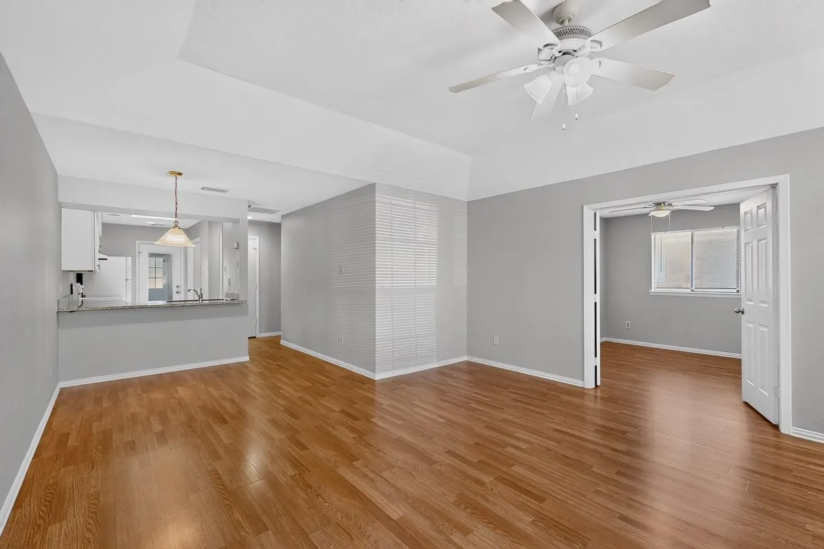 Single Family Residence For Sale in Collin County , 9693 Windy Ridge Road, Frisco, Texas 75033, 3 Bedroom, 2 Bathroom, Garage spaces, 1,251 Sqft, built in 1984, mls#21328946, Real Estate Agent in Frisco, Homes For Sale in Collin county, Homes For Sale in Frisco, Realtor in Frisco Texas, Real Estate Brokerage Independent Realty Texas, Luminita Cordes Realtor