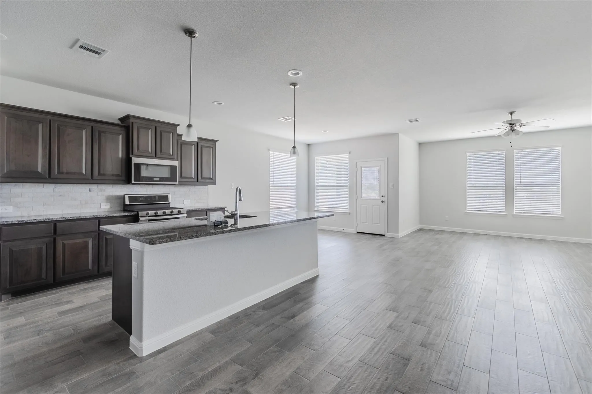 Single Family Residence For Rent in Denton County , 1343 Fox Hollow Road, Krum, Texas 76249, 4 Bedroom, 2 Bathroom, 2 Garage spaces, 2,029 Sqft, built in 2020, mls#21329241, Real Estate Agent in Krum, Homes For Rent in Denton county, Homes For Rent in Krum, Realtor in Krum Texas, Real Estate Brokerage Independent Realty Texas, Luminita Cordes Realtor