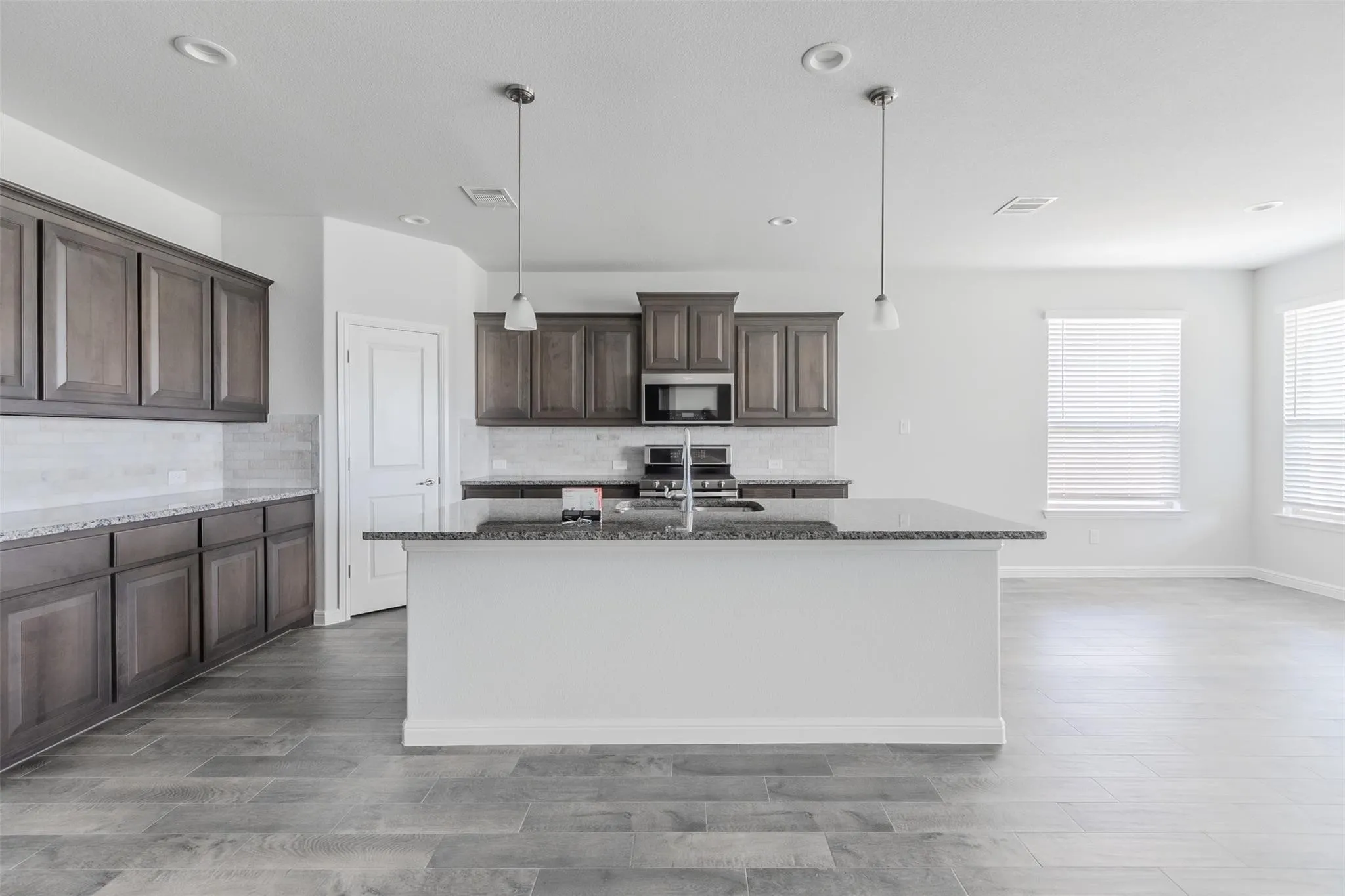 Single Family Residence For Rent in Denton County , 1343 Fox Hollow Road, Krum, Texas 76249, 4 Bedroom, 2 Bathroom, 2 Garage spaces, 2,029 Sqft, built in 2020, mls#21329241, Real Estate Agent in Krum, Homes For Rent in Denton county, Homes For Rent in Krum, Realtor in Krum Texas, Real Estate Brokerage Independent Realty Texas, Luminita Cordes Realtor