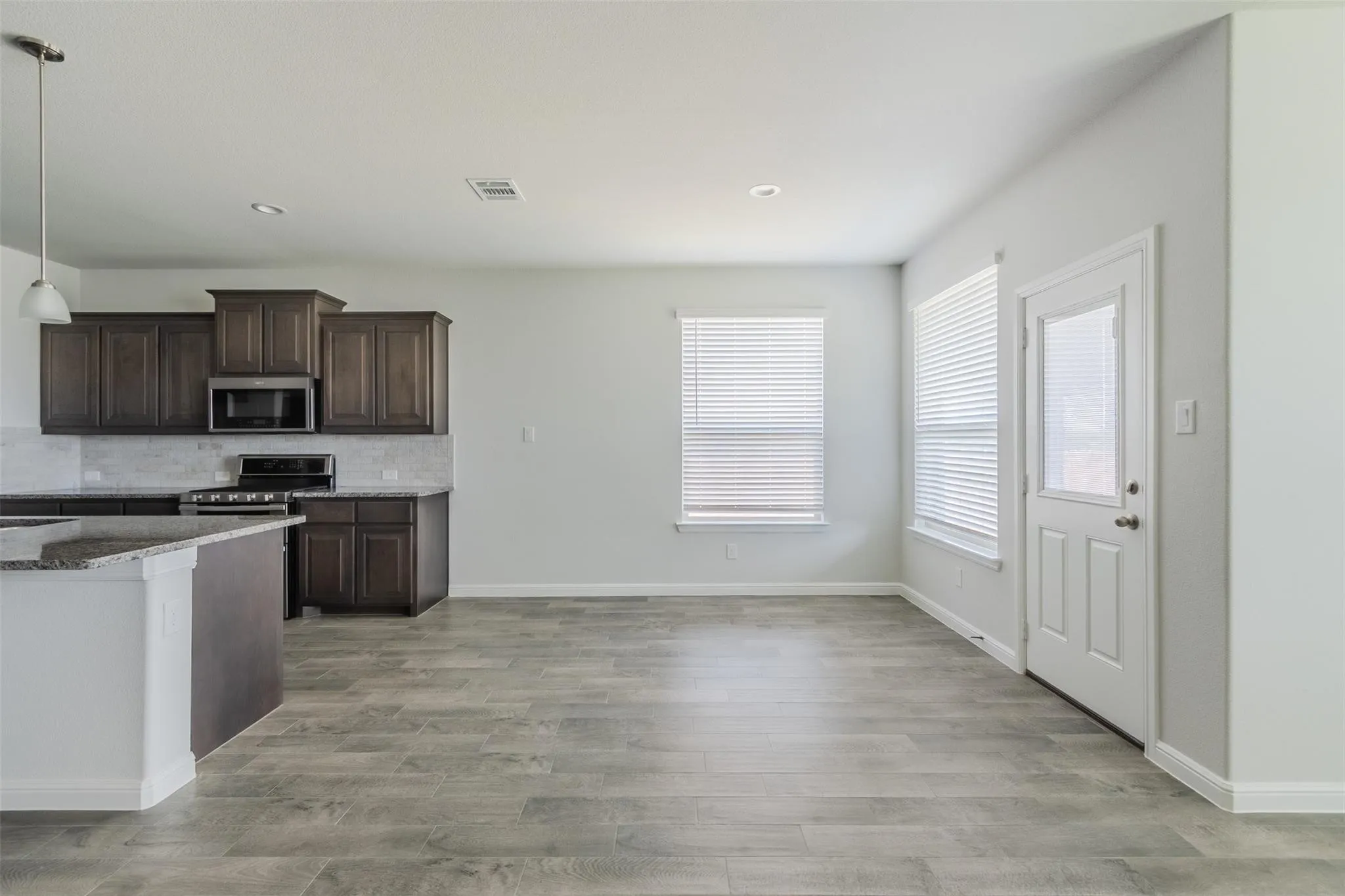 Single Family Residence For Rent in Denton County , 1343 Fox Hollow Road, Krum, Texas 76249, 4 Bedroom, 2 Bathroom, 2 Garage spaces, 2,029 Sqft, built in 2020, mls#21329241, Real Estate Agent in Krum, Homes For Rent in Denton county, Homes For Rent in Krum, Realtor in Krum Texas, Real Estate Brokerage Independent Realty Texas, Luminita Cordes Realtor